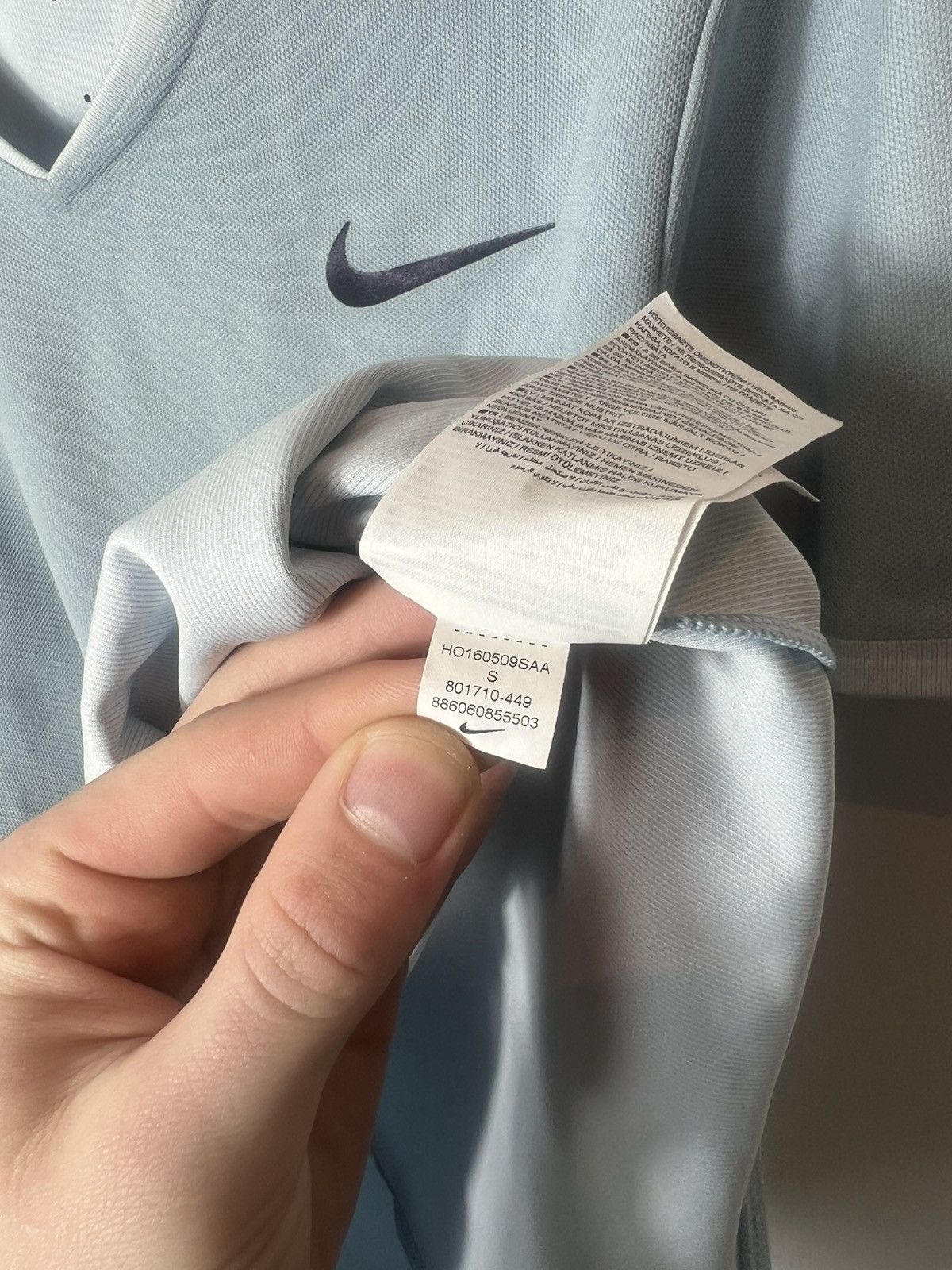 Nike Sportswear Nike RF Roger Federer 2017 Cup Tennis Shirt Size US S / EU 44-46 / 1 - 8 Thumbnail