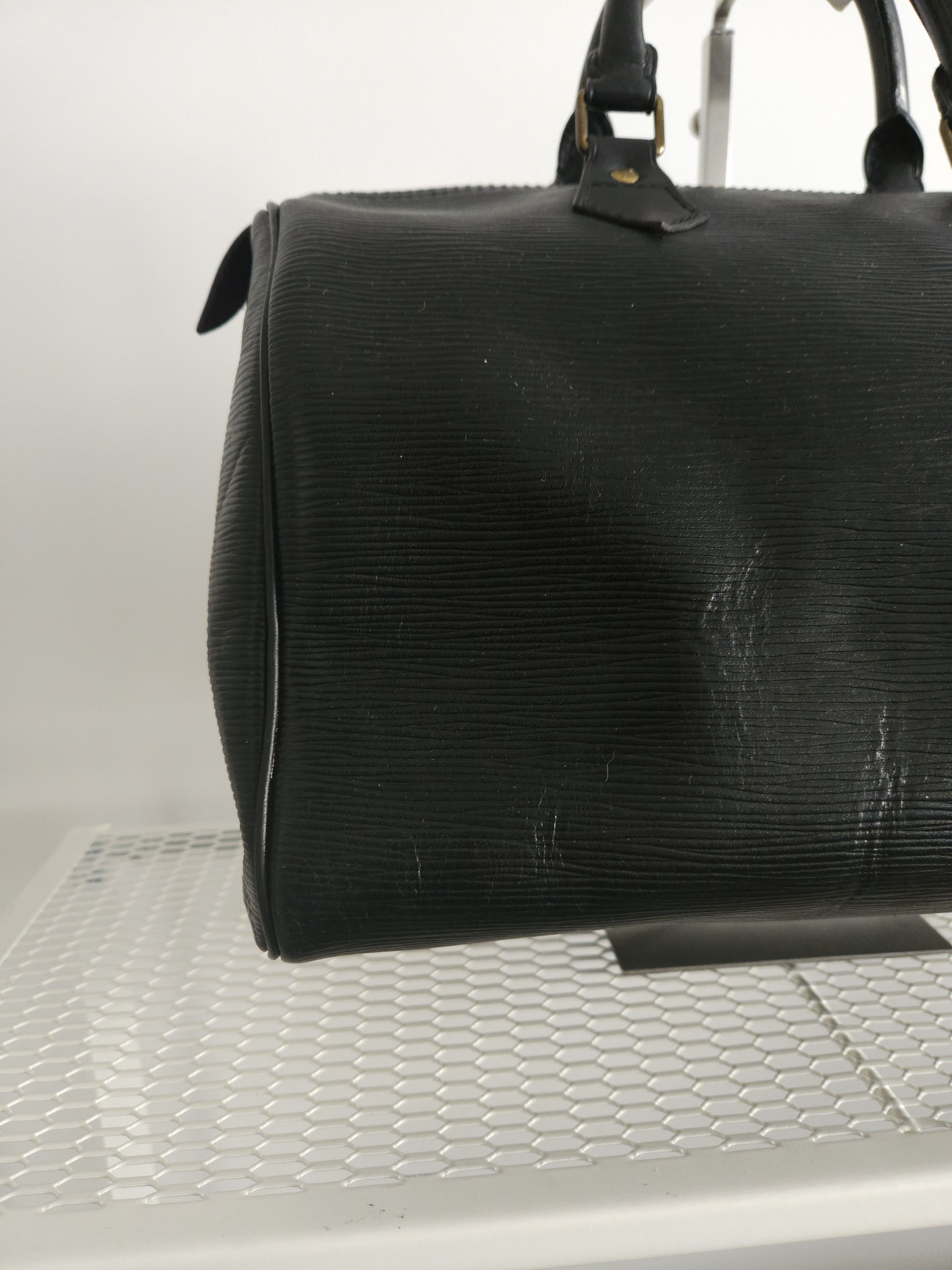 Louis Vuitton Vtg 80s Louis Vuitton epi leather speedy 30 mini boston bag Size ONE SIZE - 18 Thumbnail