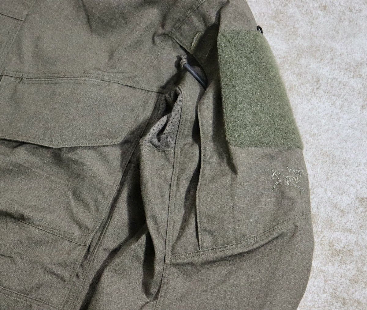 Arc'teryx Arcteryx Leaf Recce Shirt Ar，size L Size US L / EU 52-54 / 3 - 5 Thumbnail