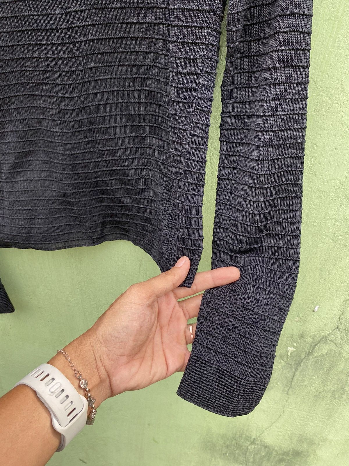 Armani Collezioni Vintage Armani Collezioni Made in Italy Ribbed Knit Cardigan Size S / US 4 / IT 40 - 16 Thumbnail