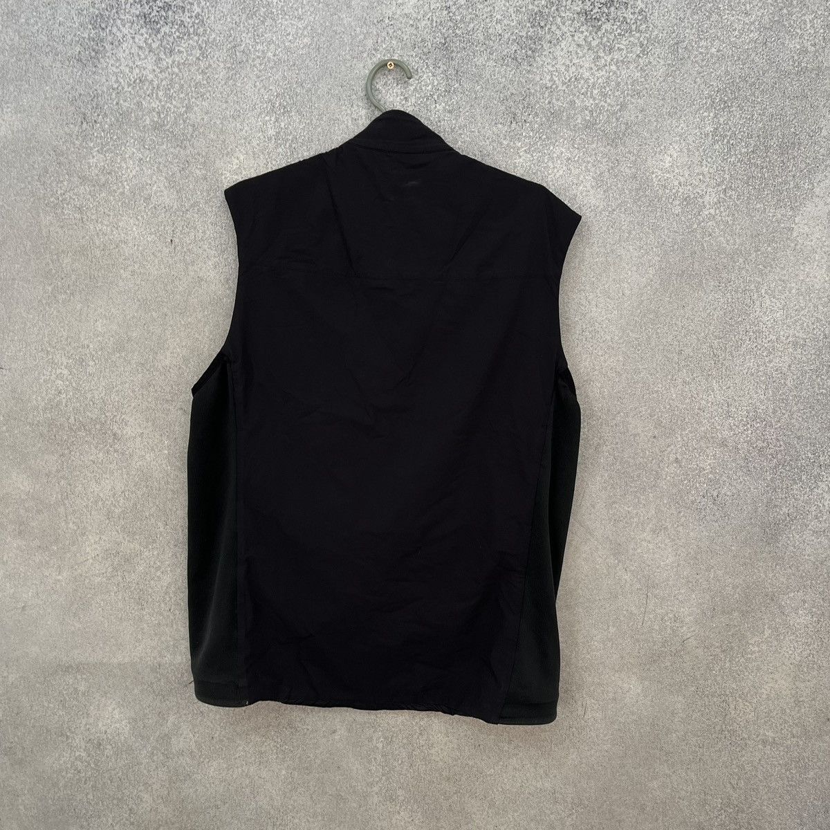 Arc'teryx Arcteryx Vest Black Size US L / EU 52-54 / 3 - 9 Thumbnail