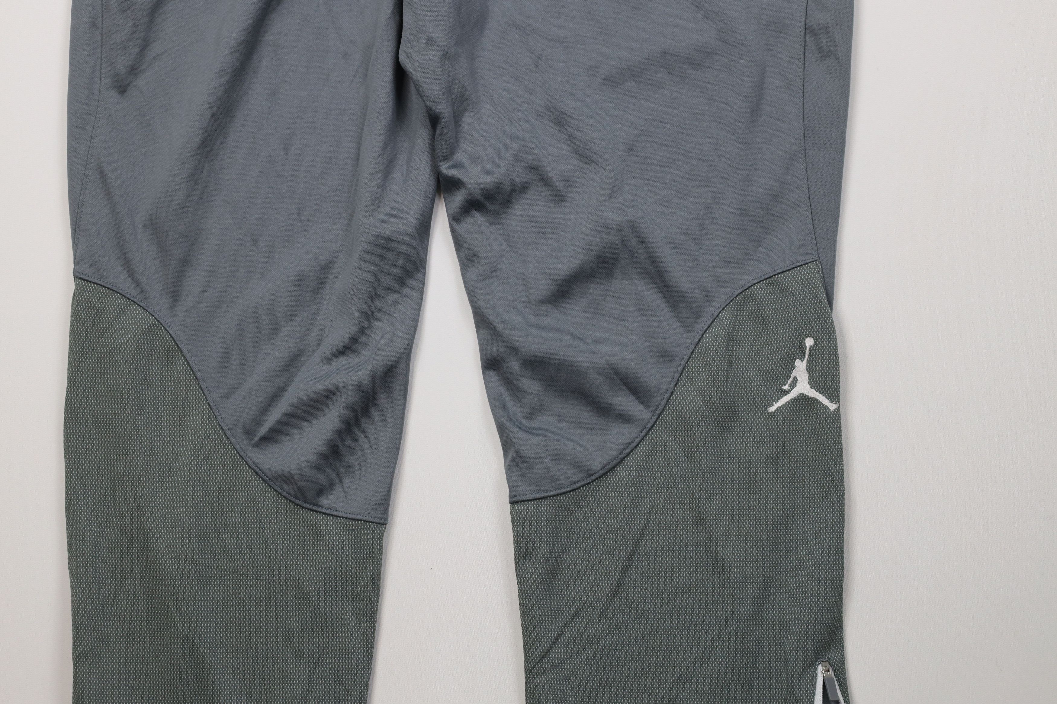 Nike Vintage Y2K Nike Air Jordan Sweatpants Pants Gray Silver Size US 38 / EU 54 - 12 Thumbnail