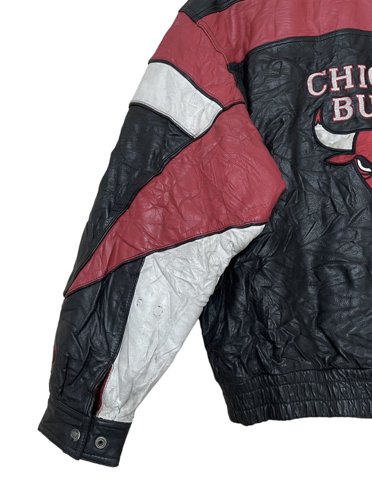 NBA × Vintage × Wilsons Leather Vintage Team Chicago Bull Leather Jacket 1990s Size US L / EU 52-54 / 3 - 3 Thumbnail