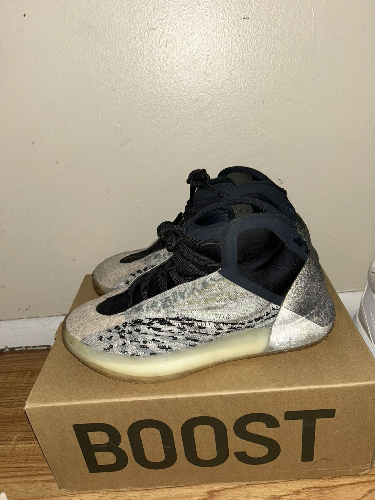 Yeezy YEEZY teal blue quantum Size US 10.5 / EU 43-44 - 1 Thumbnail