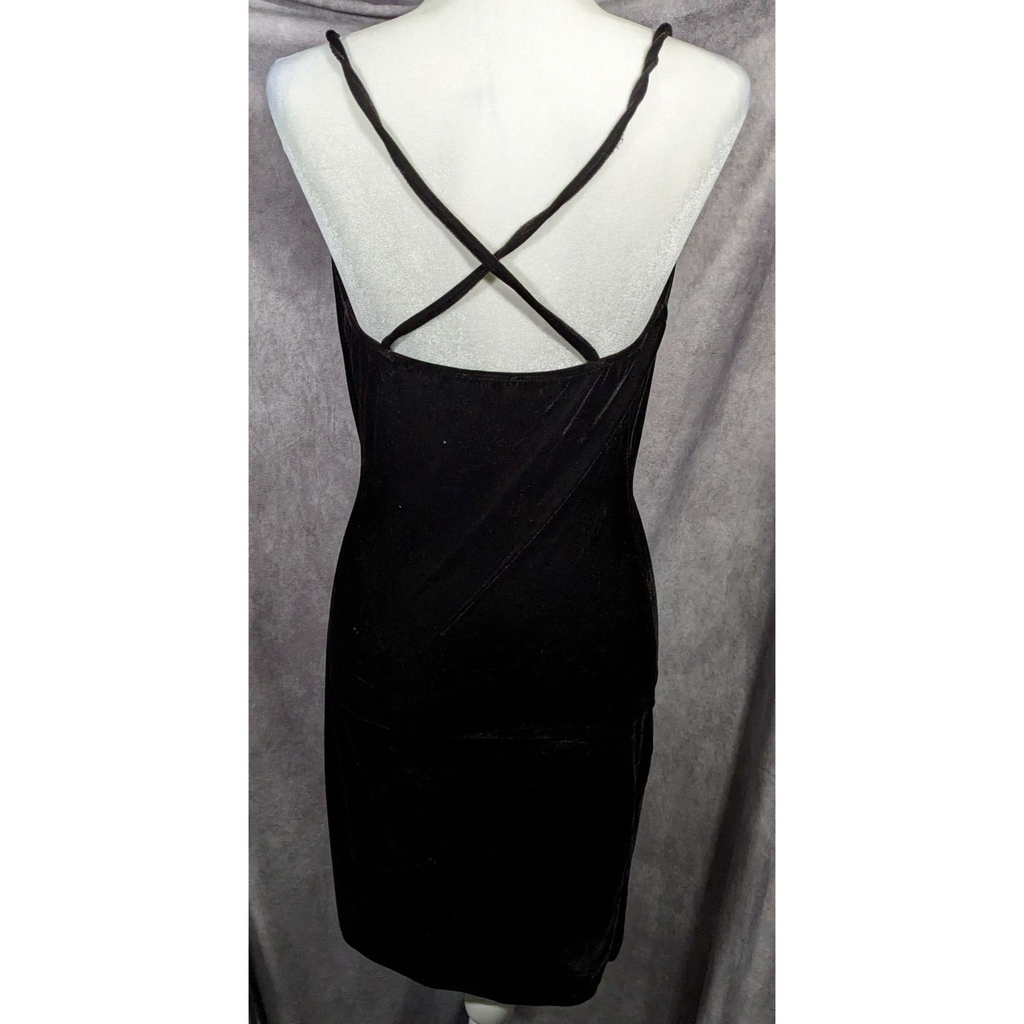 Other Iris Gothic Black Stretch Velvet Cross Back Mini Dress Size Size M / US 6-8 / IT 42-44 - 2 Thumbnail