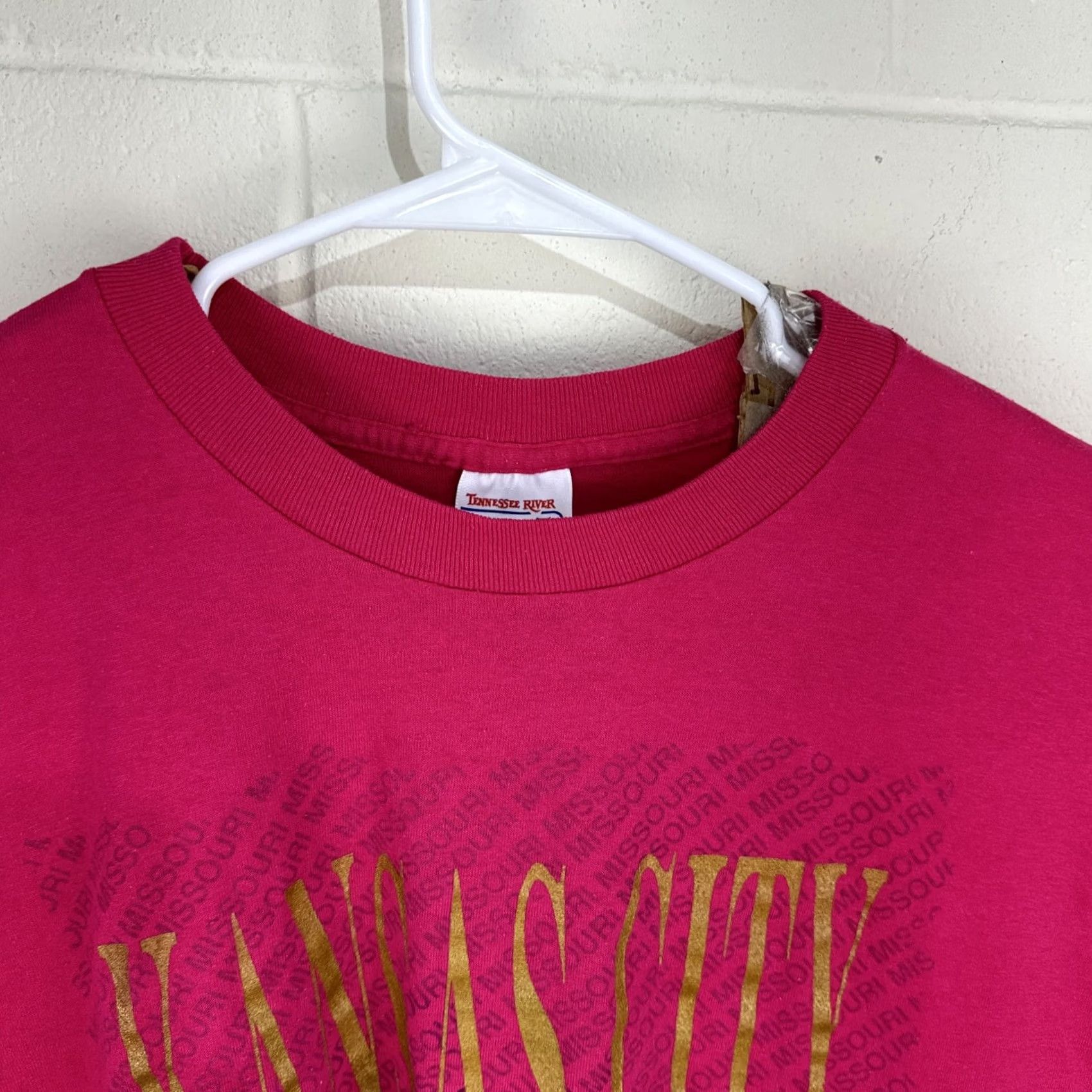 Vintage VINTAGE Kansas City T Shirt Adult XL Pink Missouri MO Destination Logo Graphic Print 90s Kansas City Mens Size US XL / EU 56 / 4 - 5 Thumbnail