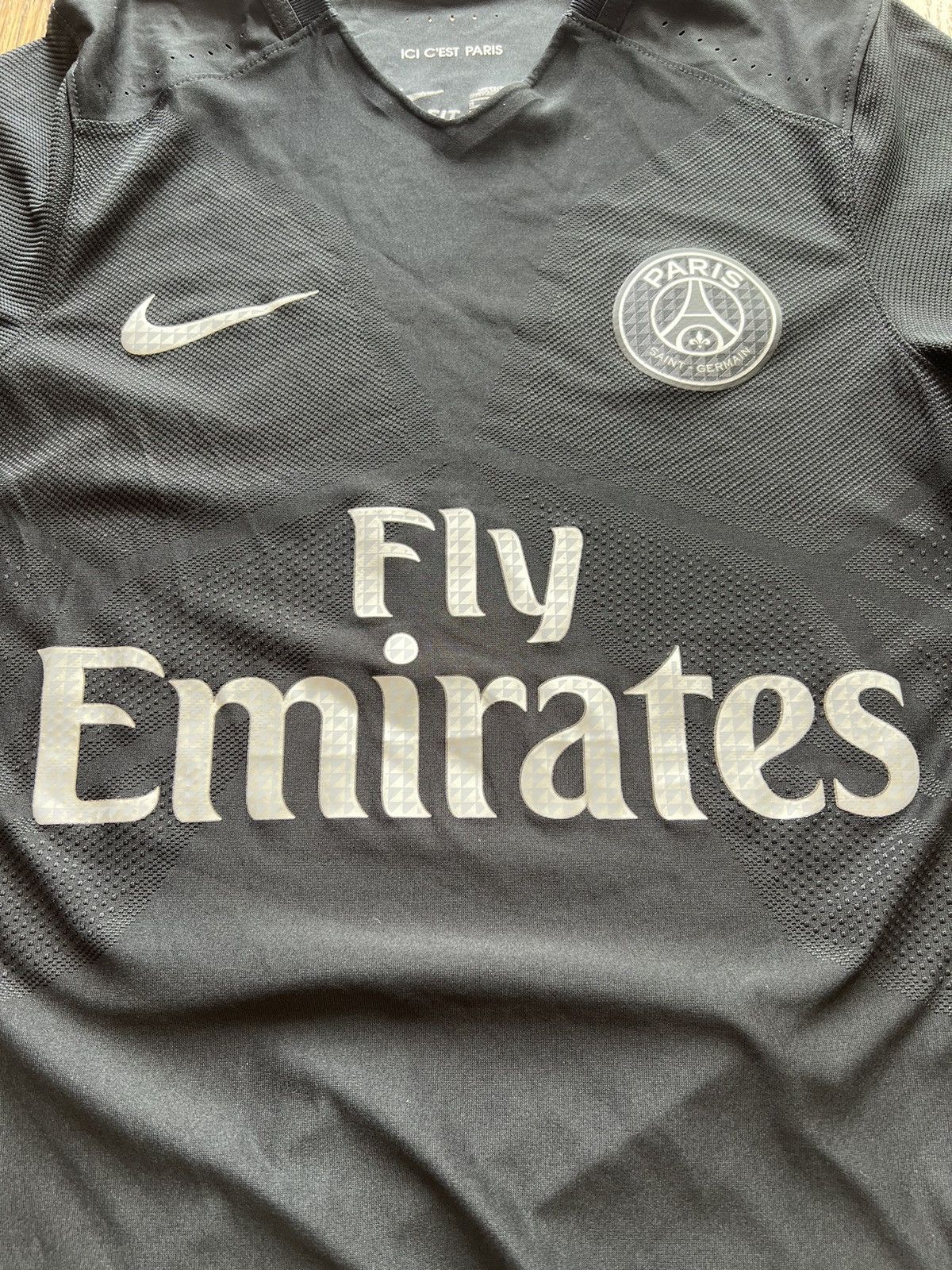 Nike Nike rare PSG jersey 2015/16 football shirt third Size US S / EU 44-46 / 1 - 5 Thumbnail