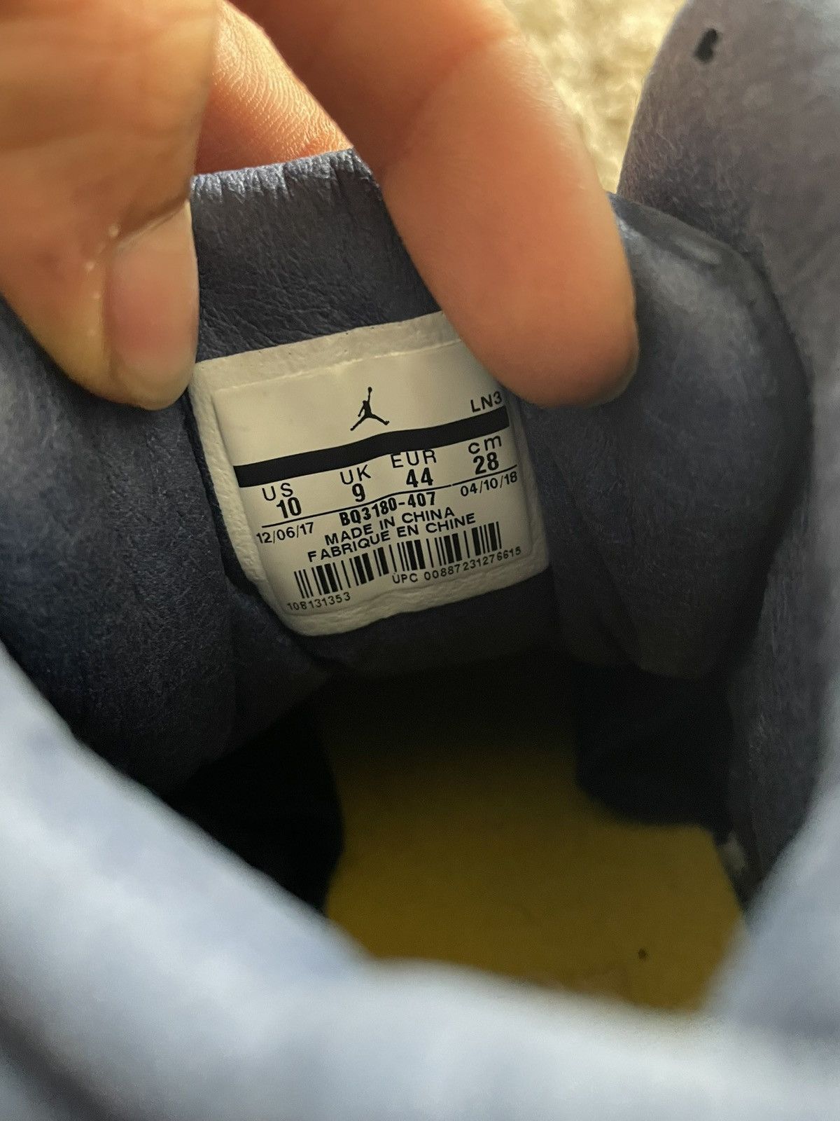 Jordan Brand Jordan 12 Michigan Size US 10 / EU 43 - 7 Thumbnail