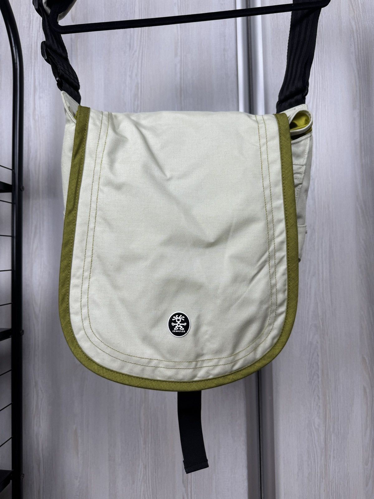 Crumpler Crumpler The Slippy fish laptop shoulder bag Size ONE SIZE - 1 Thumbnail