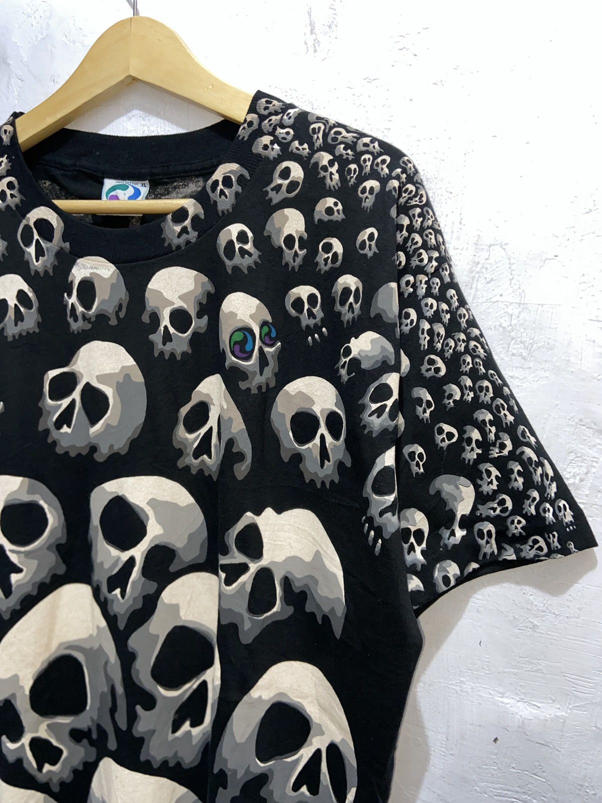 Liquid Blue × Vintage Vintage Chris Pinkerton 1992 ©️ Liquid Blue Skull Tshirt Size US XXL / EU 58 / 5 - 3 Thumbnail