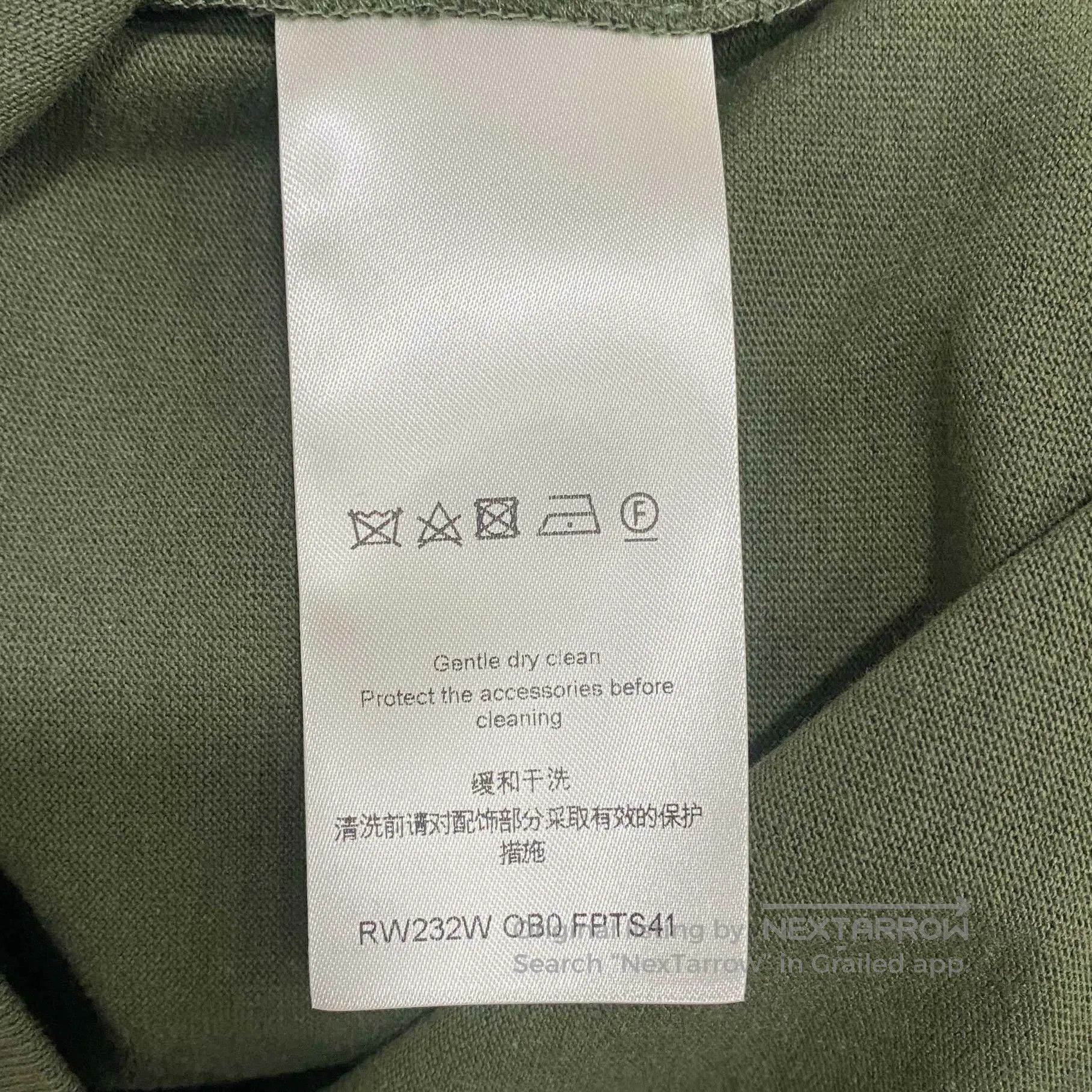 Louis Vuitton Louis Vuitton Dark Green Chain Logo Tee. Size XS / US 0-2 / IT 36-38 - 5 Thumbnail