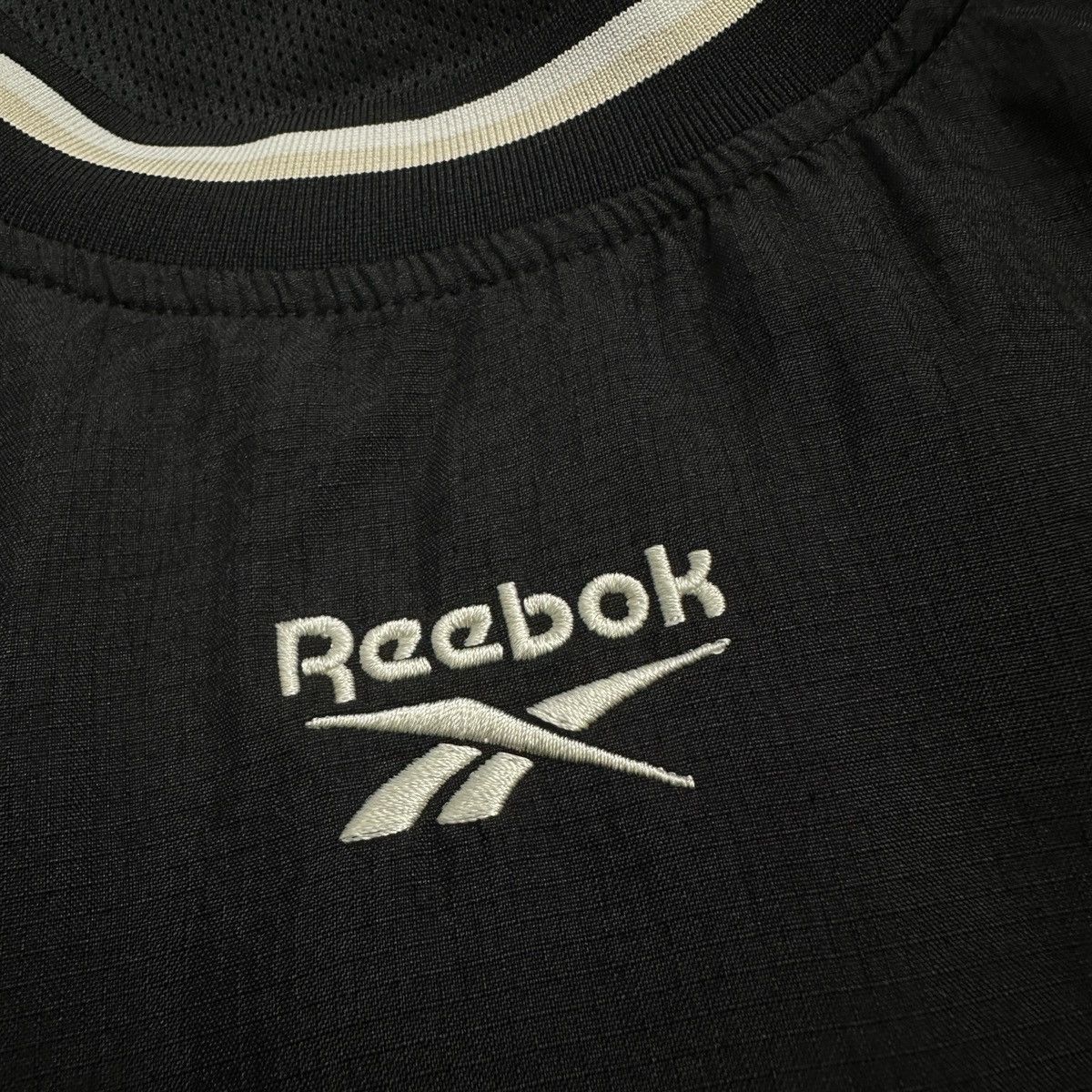 Reebok Reebok Womens Classic Twin Vector Track Jacket Sweatshirt Size S / US 4 / IT 40 - 11 Thumbnail