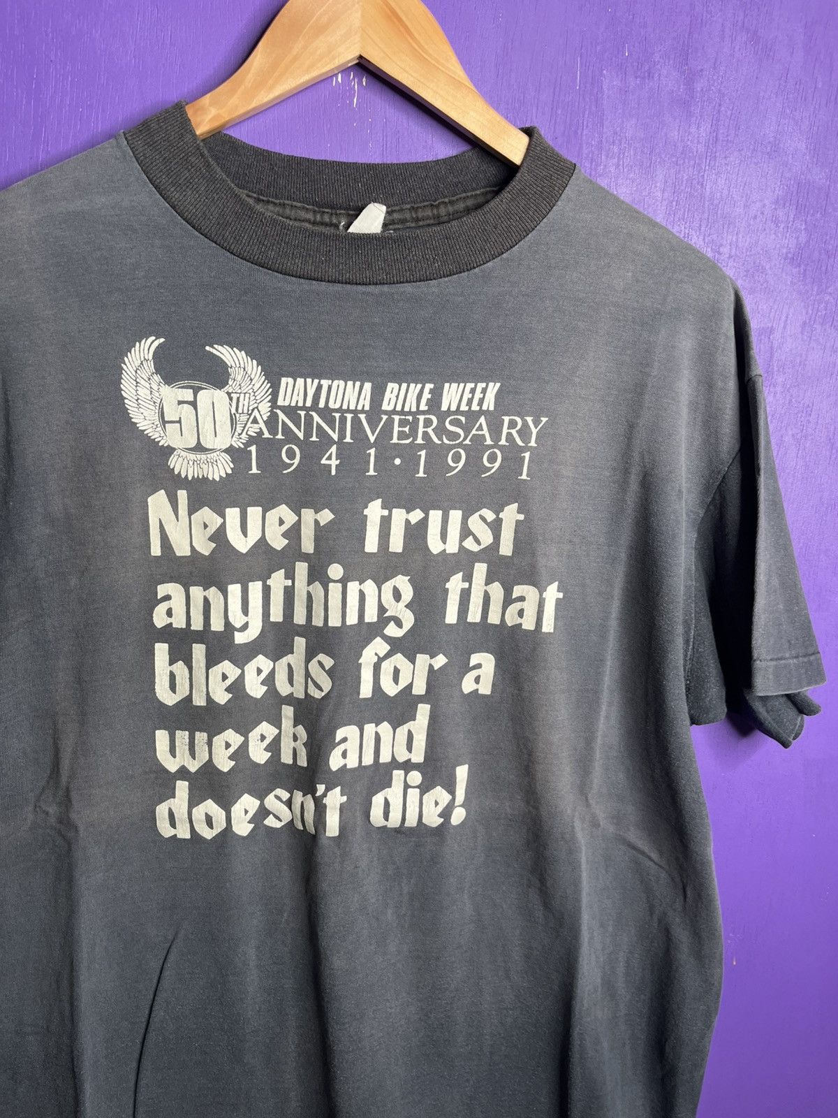 Vintage 1991 Dayton bike week never trust anyone t-shirt