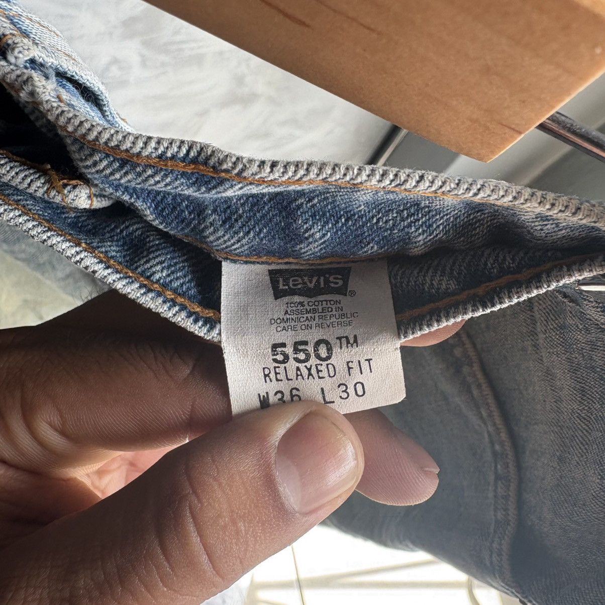 Levi's Vintage Levis 550 Jeans Mens 36x30 Relaxed Fit 90 Denim Blue Size US 36 / EU 52 - 5 Thumbnail