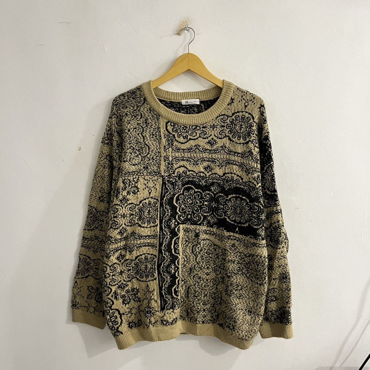 Japanese Brand Takeo Kikuchi Abstract Pattern Knit Sweater Size US L / EU 52-54 / 3 - 1 Thumbnail