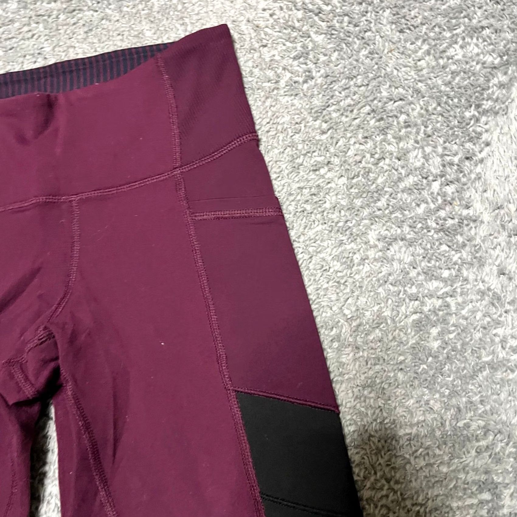 Lululemon Lululemon Leggings Womens XS 2 Avenue Maroon Hyper Stripe Size 26" / US 2 / IT 38 - 2 Thumbnail