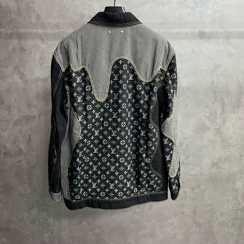 Louis Vuitton Louis Vuitton Black deconstructed patchwork full print ove Size US M / EU 48-50 / 2 - 5 Thumbnail