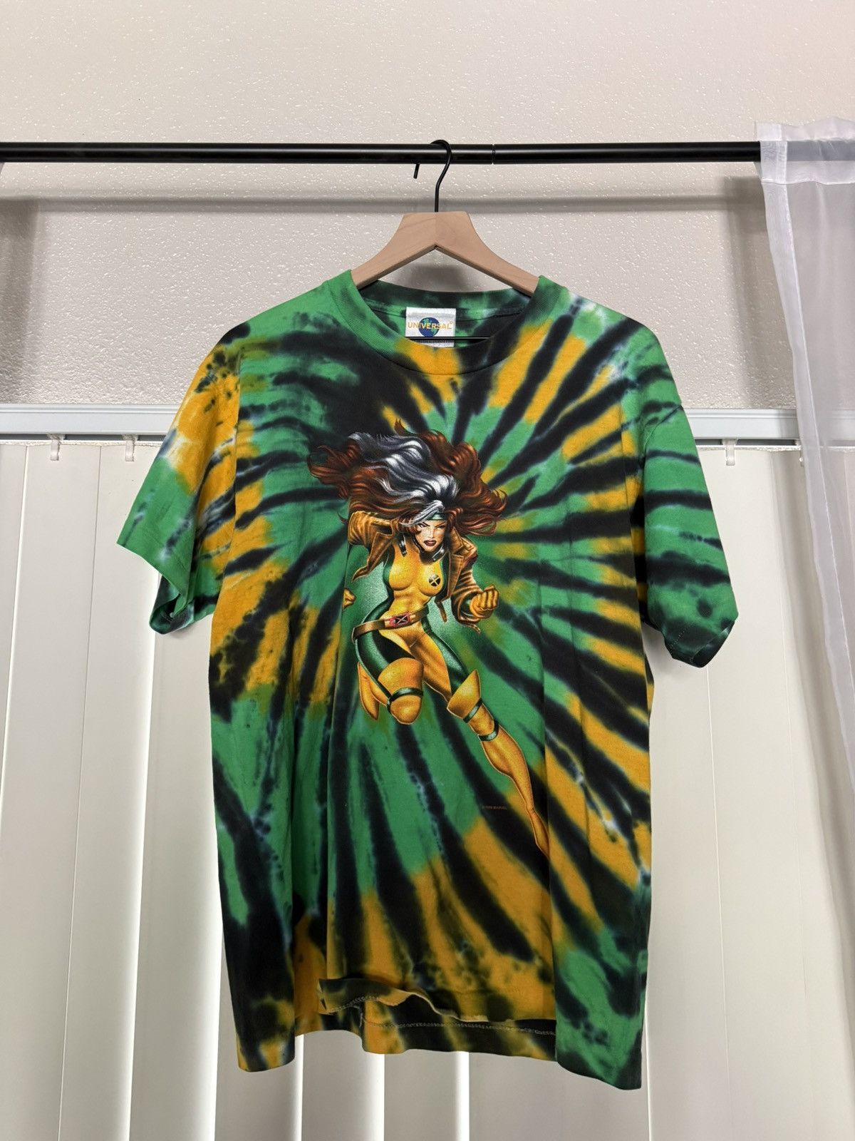 Vintage Vintage universal Studios islands of adventure, rogue shirt Size US M / EU 48-50 / 2 - 1 Thumbnail