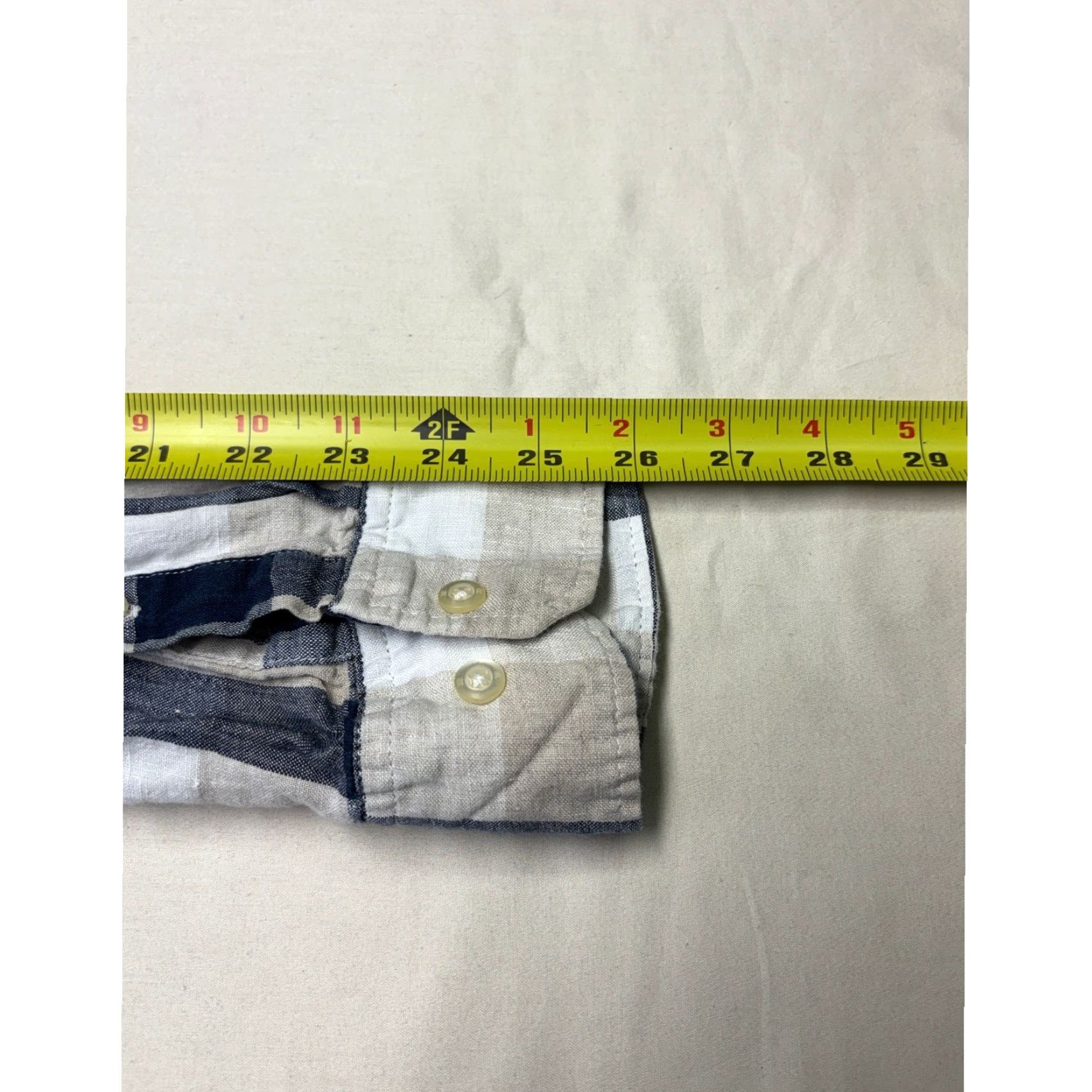 Banana Republic VINTAGE Banana Republic Camden Fit Shirt Navy Tan Buffalo Check Plaid XL Men Long Sleeve Button-Up Pocket 100% Linen Size US XL / EU 56 / 4 - 8 Thumbnail
