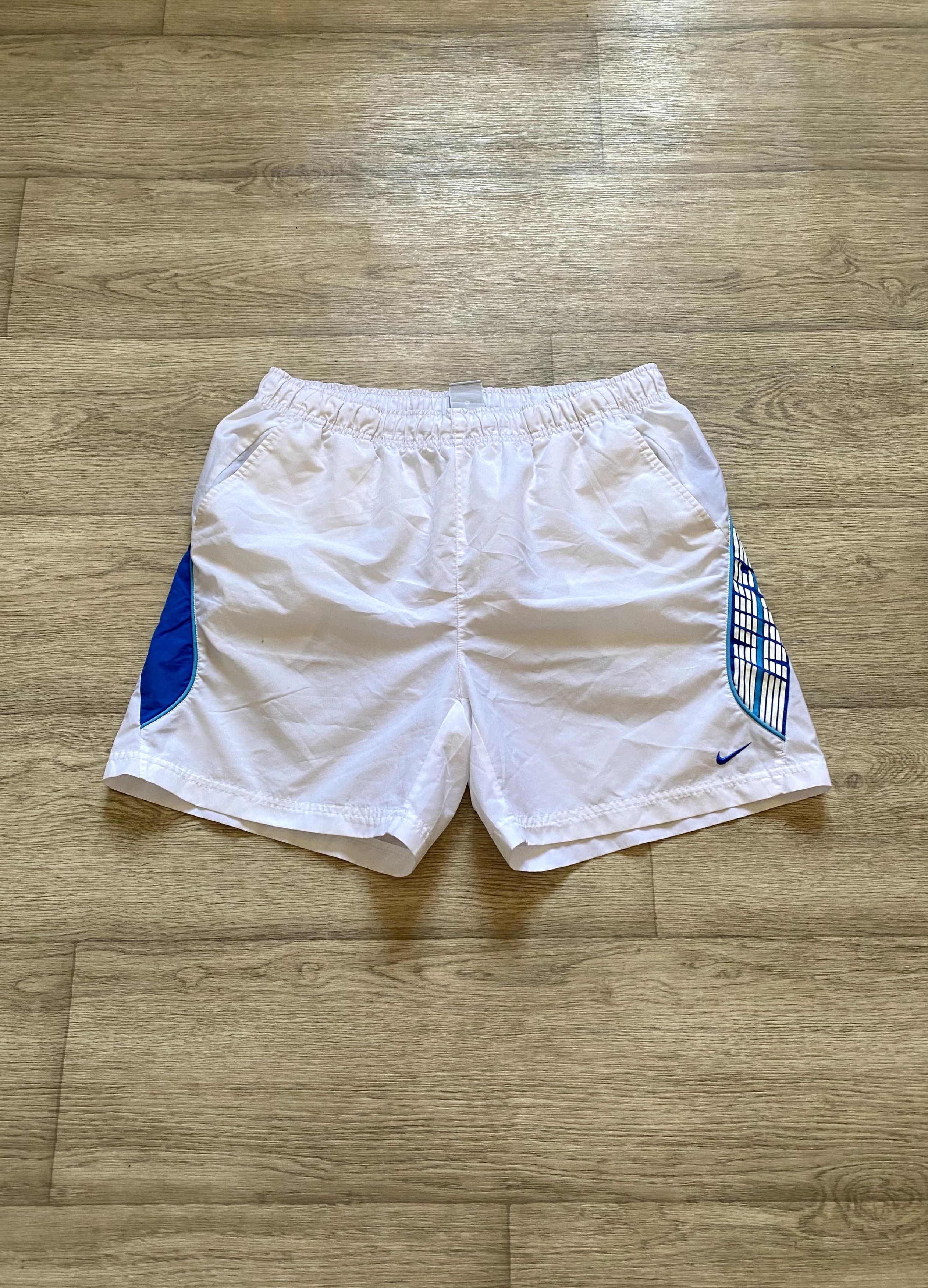 Nike Vintage 2000s Nike White Shorts TN Streetwear Y2K Size US 34 / EU 50 - 1 Thumbnail