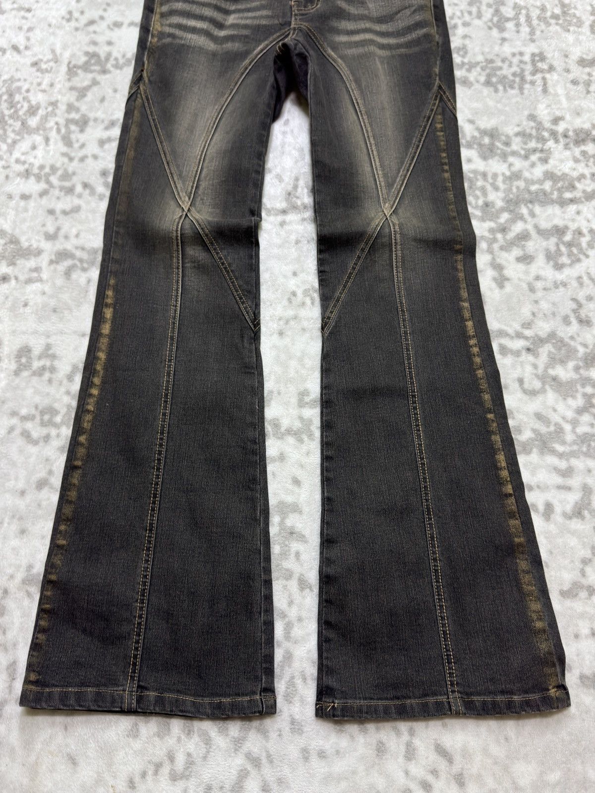 Japanese Brand Flare Jeans DOO YON Reconstructed Acid Washed Denim Boot Cut Size US 26 / EU 42 - 6 Thumbnail