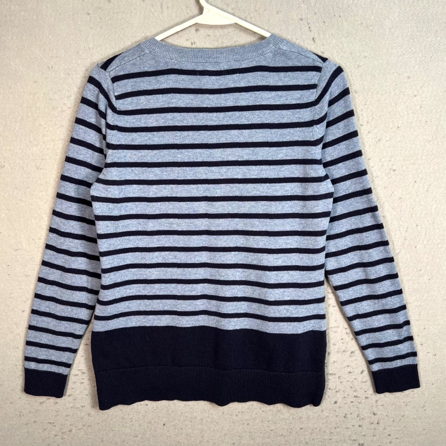 Croft & Barrow VINTAGE Croft & Barrow Striped V-Neck Sweater Womens Small Pullover Cotton Blend Size S / US 4 / IT 40 - 2 Thumbnail