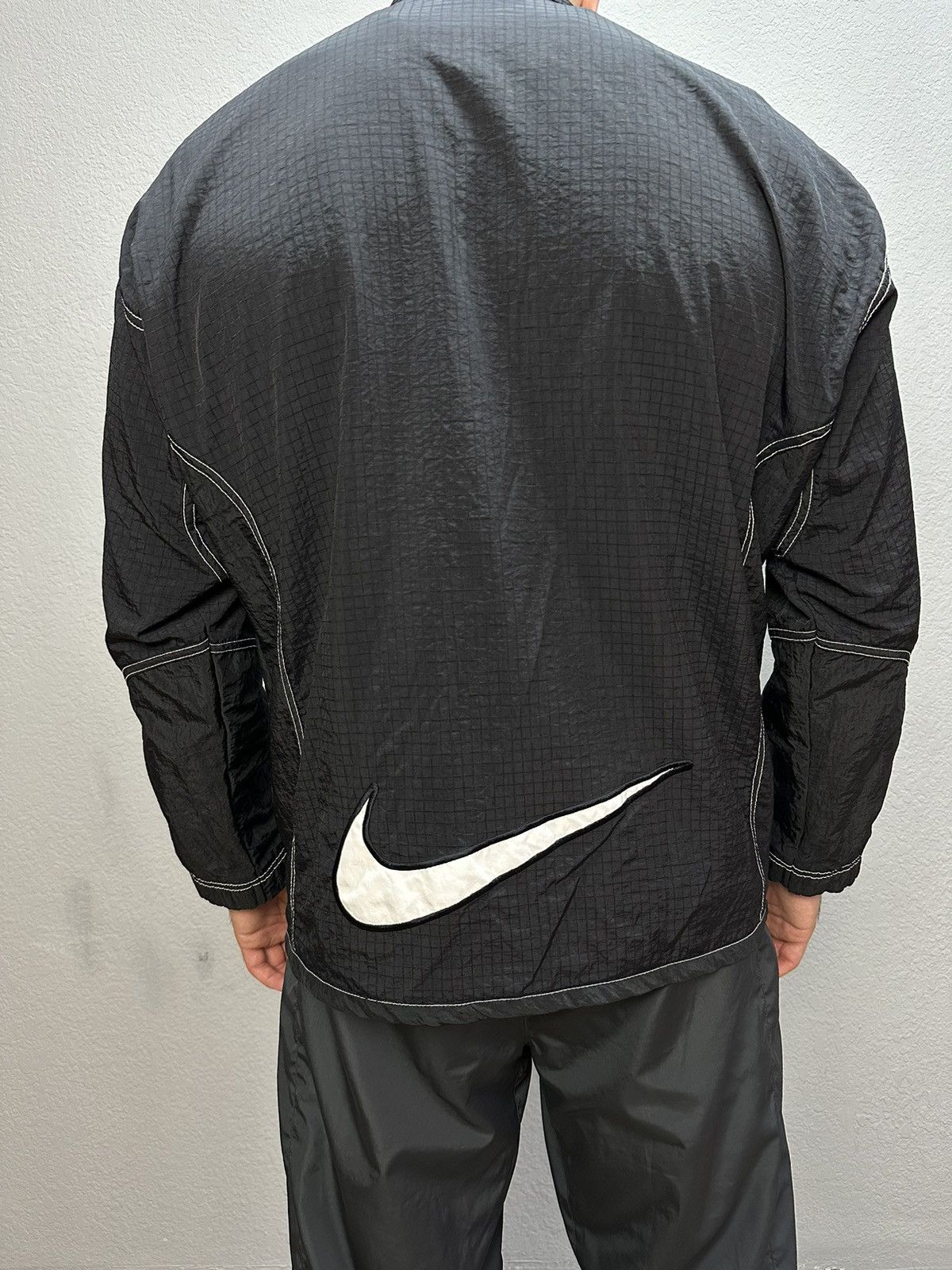 Nike × Vintage Vintage Nike Y2K Nylon Jacket Drill Embroidered Big Logo Size US M / EU 48-50 / 2 - 8 Thumbnail