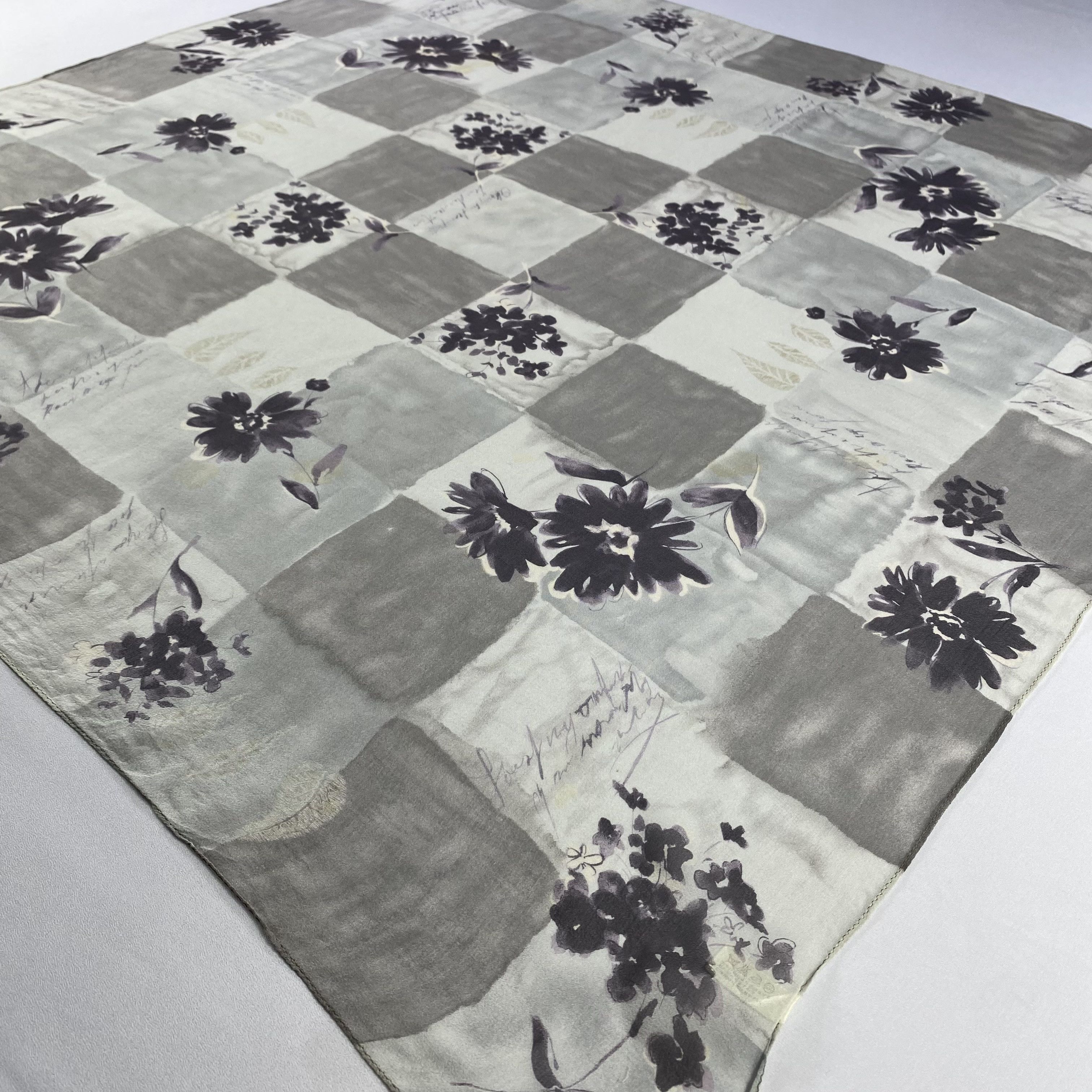 Japanese Brand × Vintage Vintage Floral Silk Scarf SS072 Size ONE SIZE - 4 Thumbnail