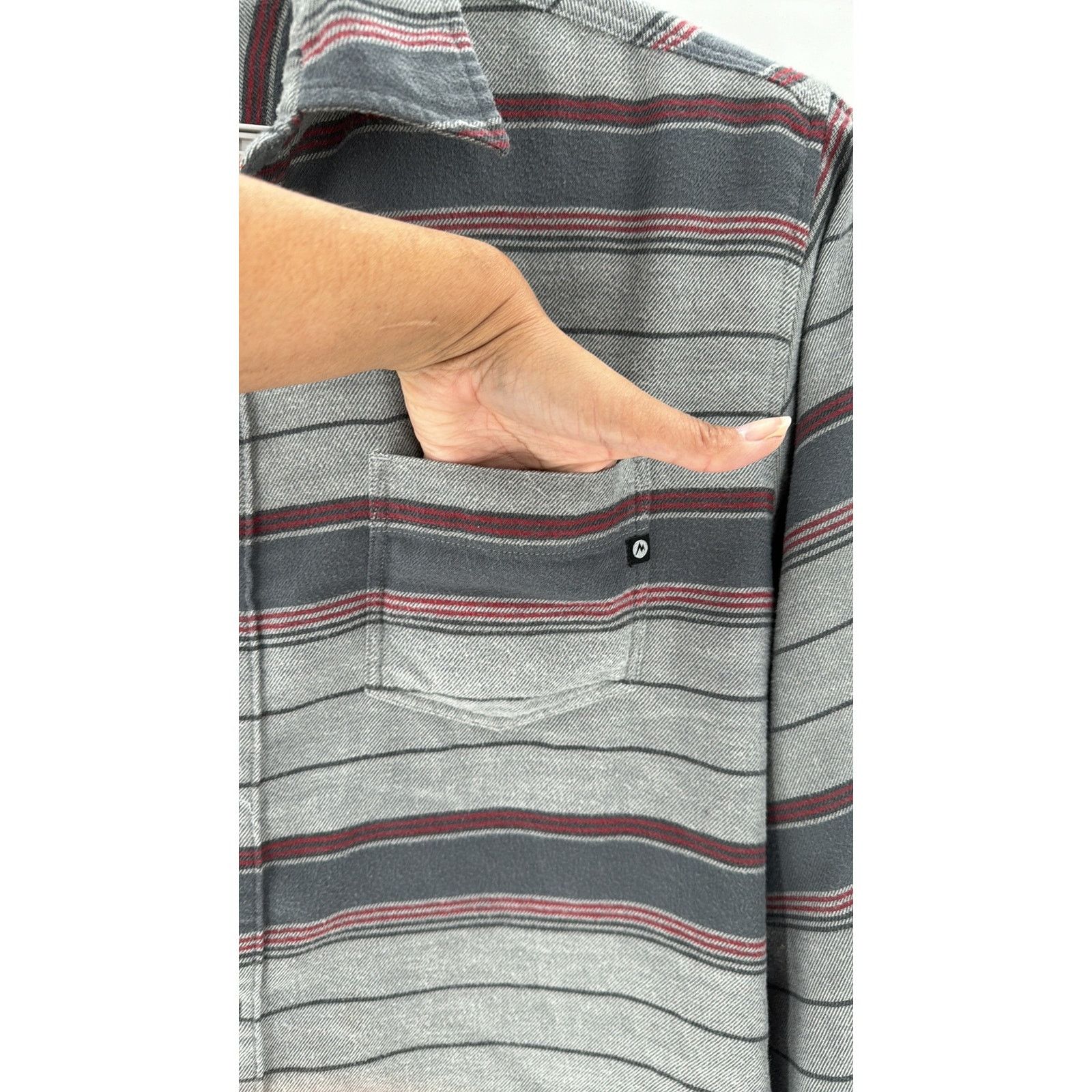 Marmot Marmot gray red Striped button down wool blend gorpcore XL Size US XL / EU 56 / 4 - 10 Thumbnail