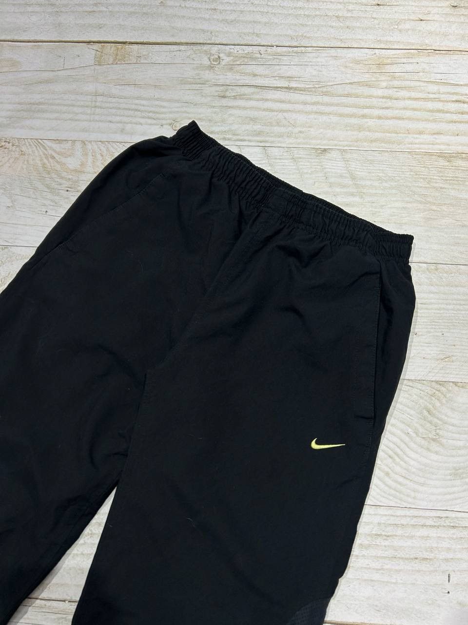 Nike Vintage Nike Air Max Track Pants 00s Nylon Big Logo Swoosh Size US 30 / EU 46 - 2 Thumbnail