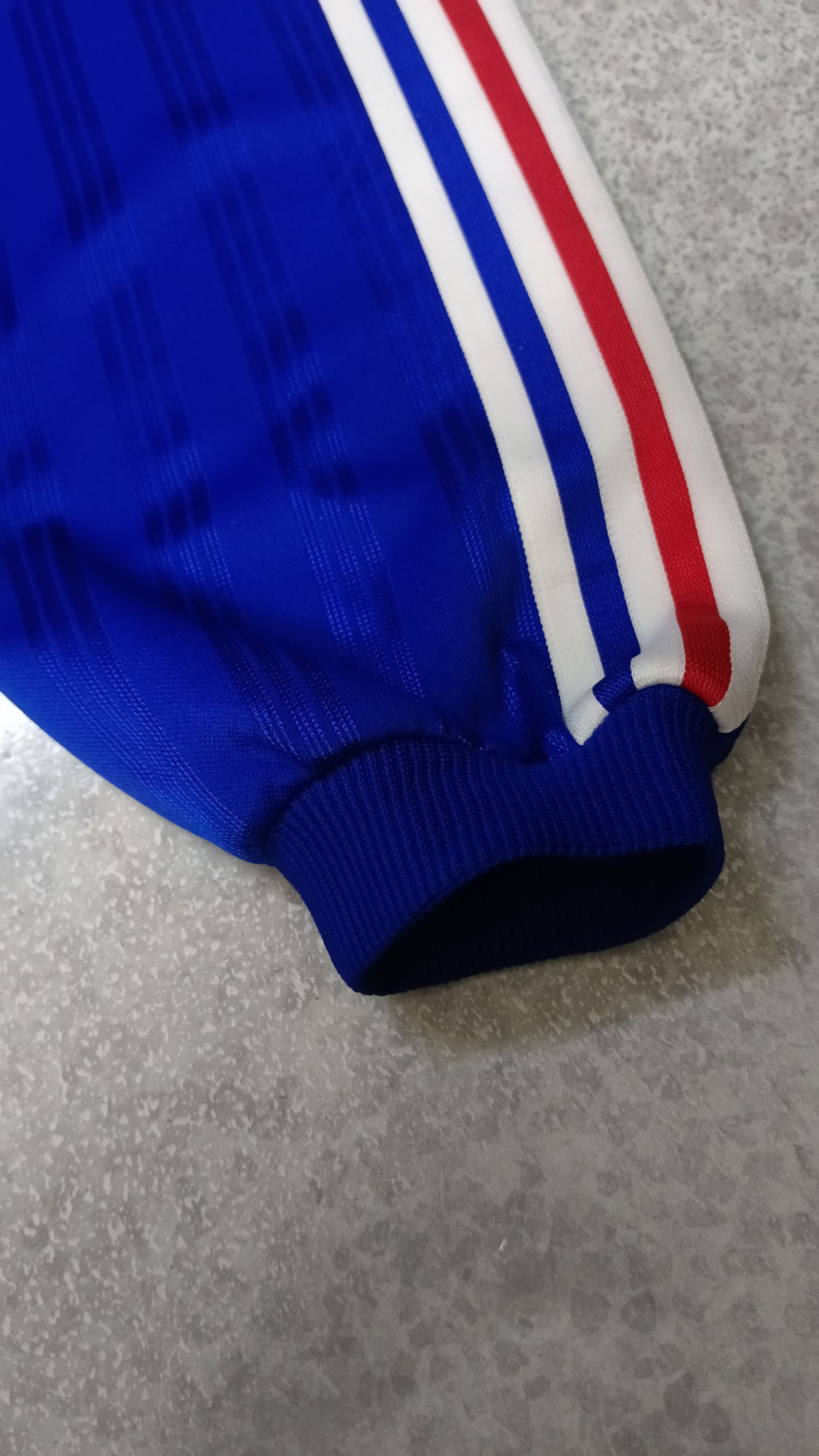 Adidas Vintage Adidas Track Jacket Size US L / EU 52-54 / 3 - 5 Thumbnail