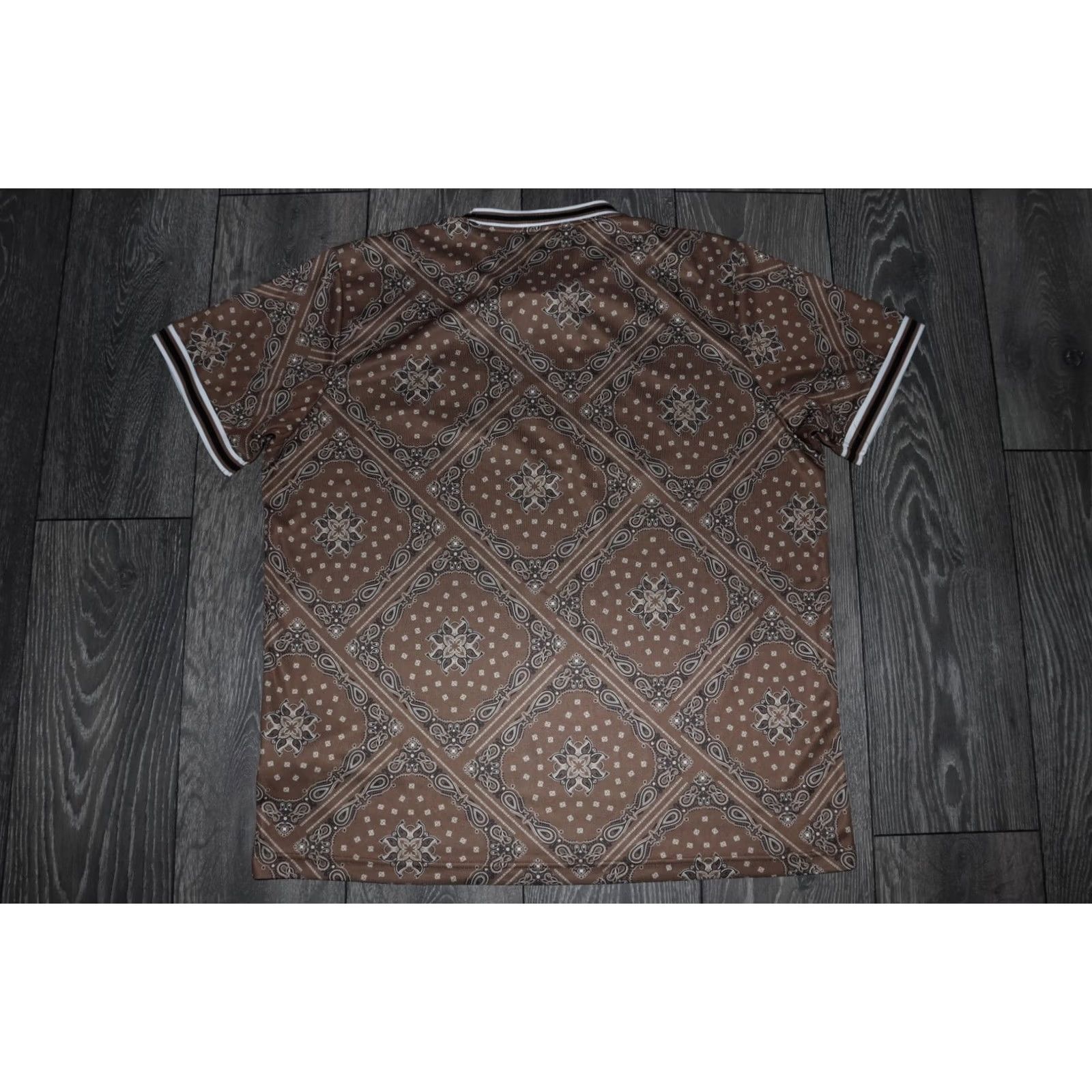Karl Kani KARL KANI VARSITY PAISLEY PRINT T-SHIRT JERSEY XL MENS BROWN Multicolor 90s Hip Hop Shirt Size US XL / EU 56 / 4 - 6 Thumbnail