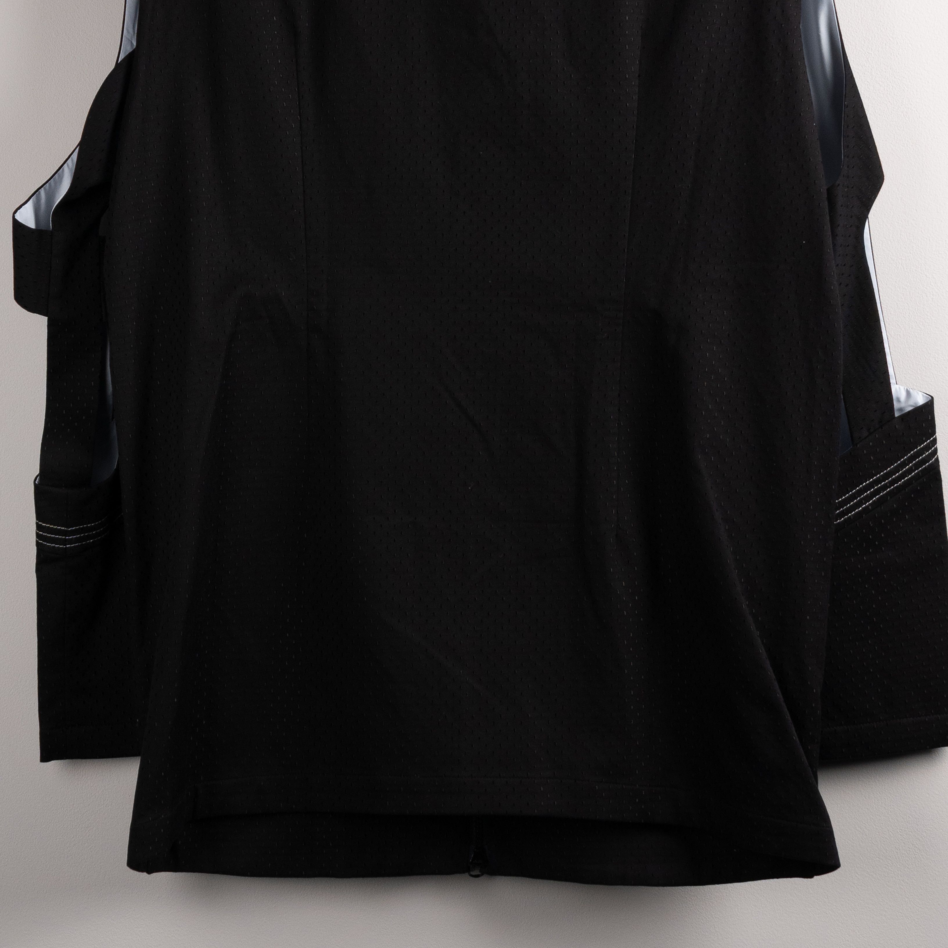 Kiko Kostadinov Kiko Kostadinov SS21 'Hydra' Cut Out Shell Jacket Black Size US S / EU 44-46 / 1 - 8 Thumbnail