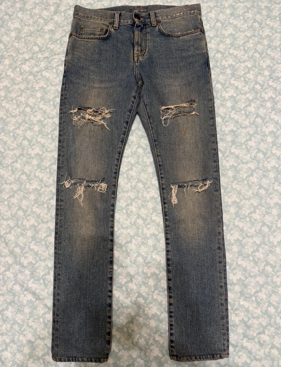 Saint Laurent Paris Saint Laurent 7-hole ripped jeans-2507 Size US 28 / EU 44 - 1 Thumbnail
