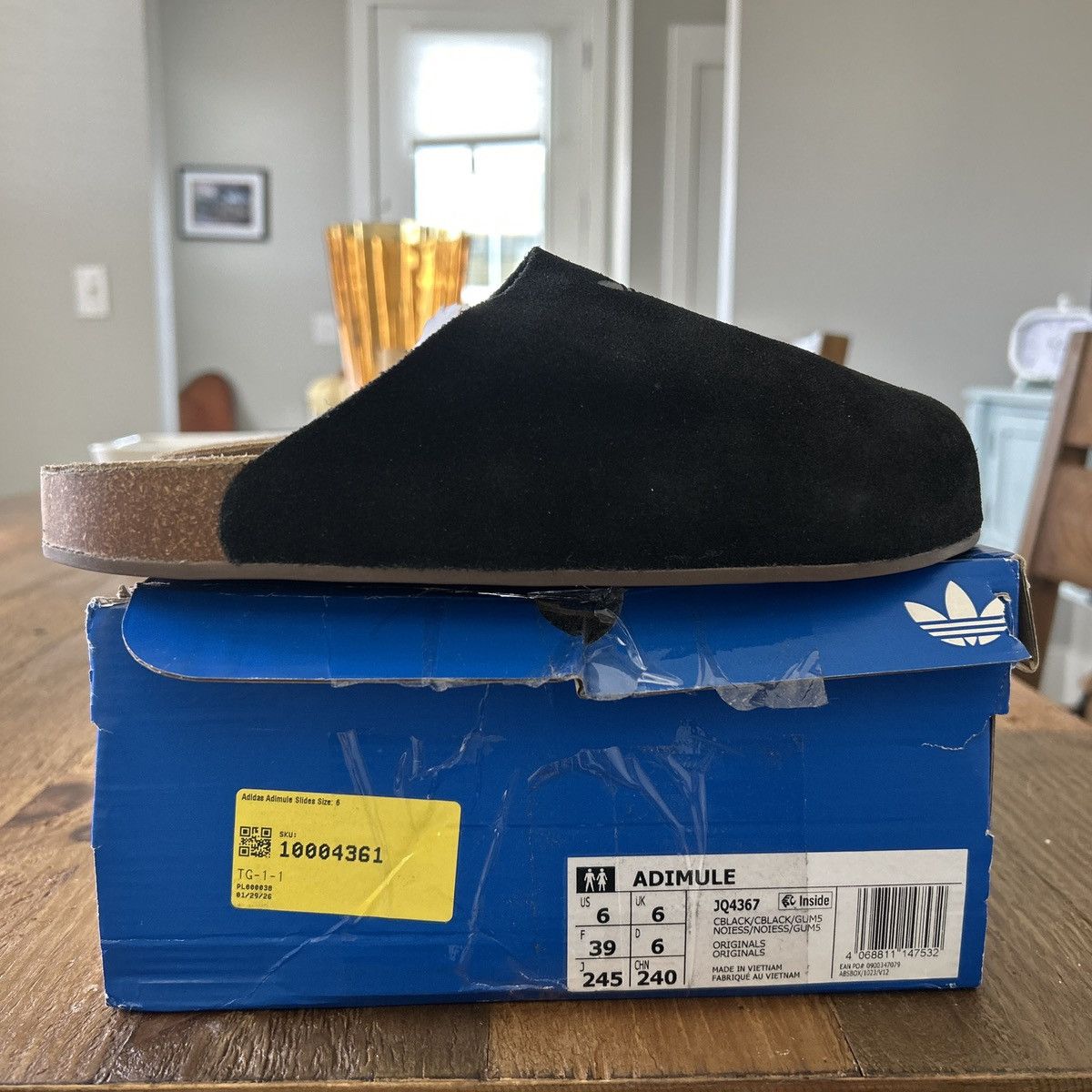 Adidas Adidas Originals Adimule Slides Black Gum JQ4367 size 6 Size US 6 / EU 39 - 1 Thumbnail