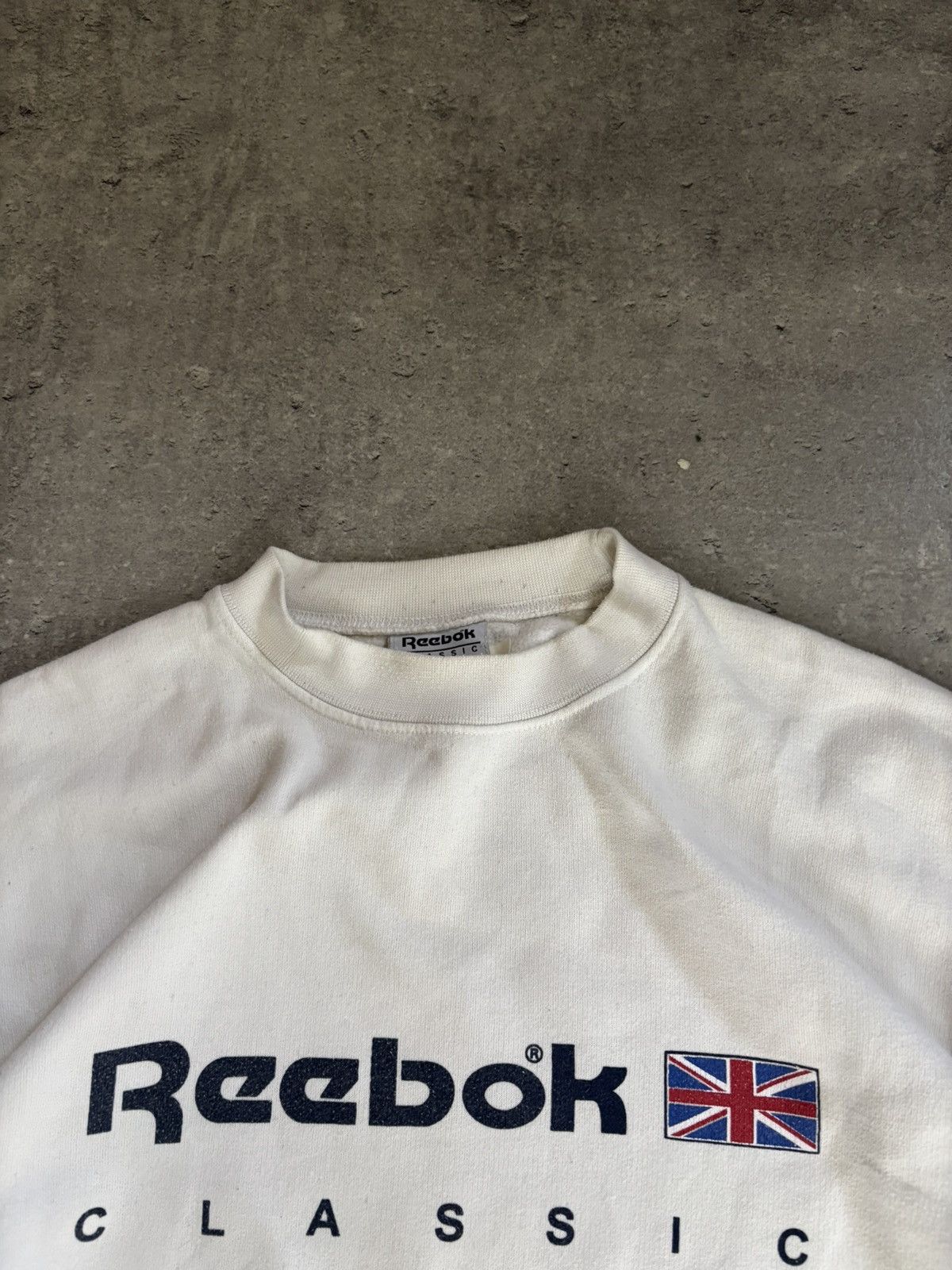 Reebok Reebok White Vintage Boxy Crewneck L Streetwear Size US L / EU 52-54 / 3 - 9 Thumbnail