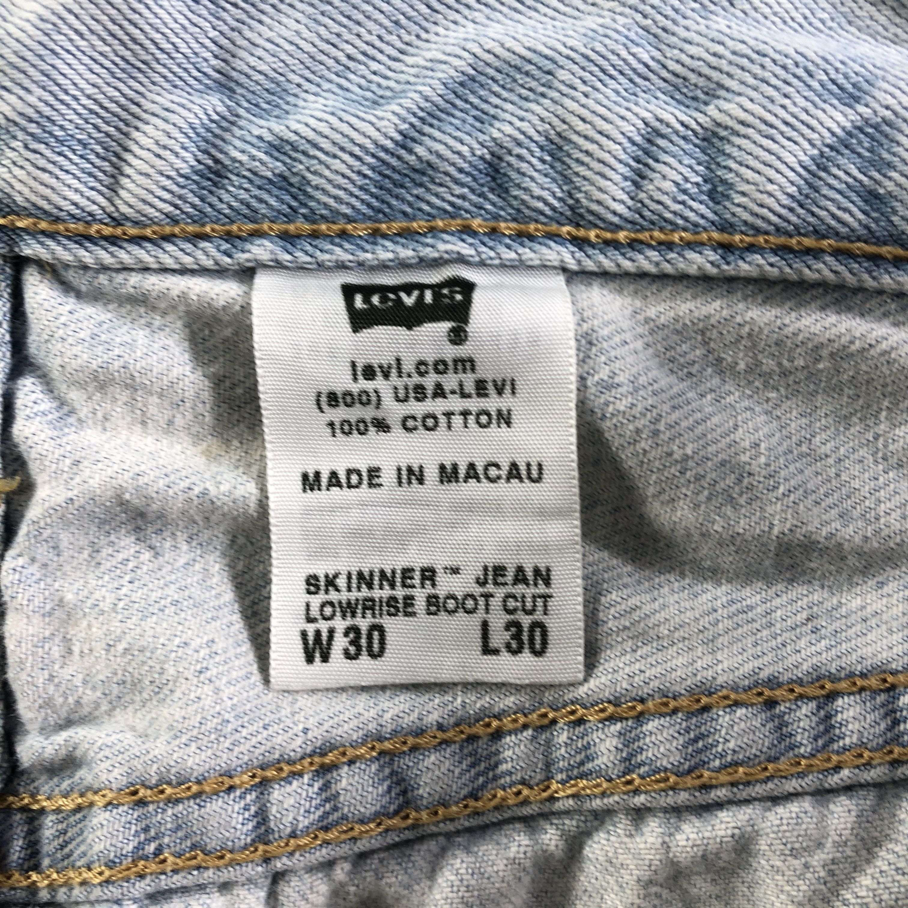 Levi's Vintage Light Wash Levis Jeans-J3256 Size US 31 - 11 Thumbnail
