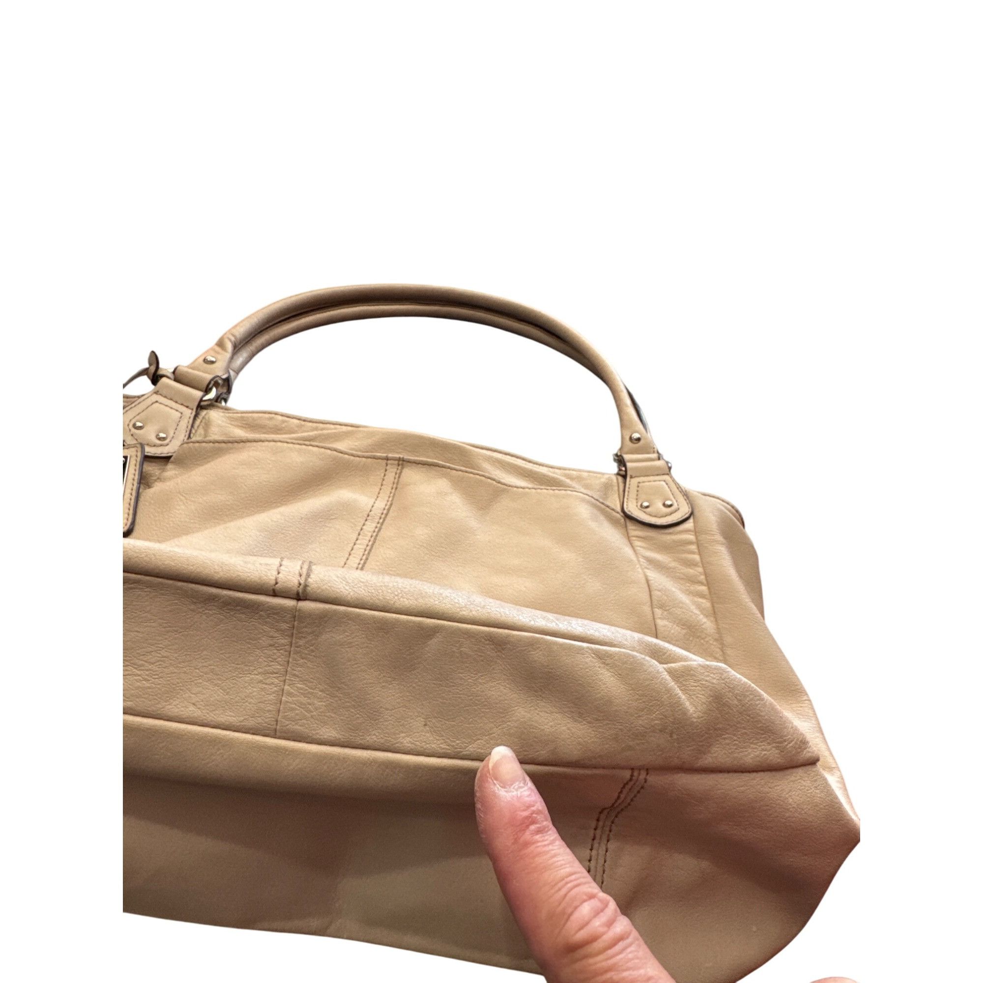 Designer Tignanello Womens Leather Cream Tote Handbag SKU CS8032/J622 Size ONE SIZE - 10 Thumbnail