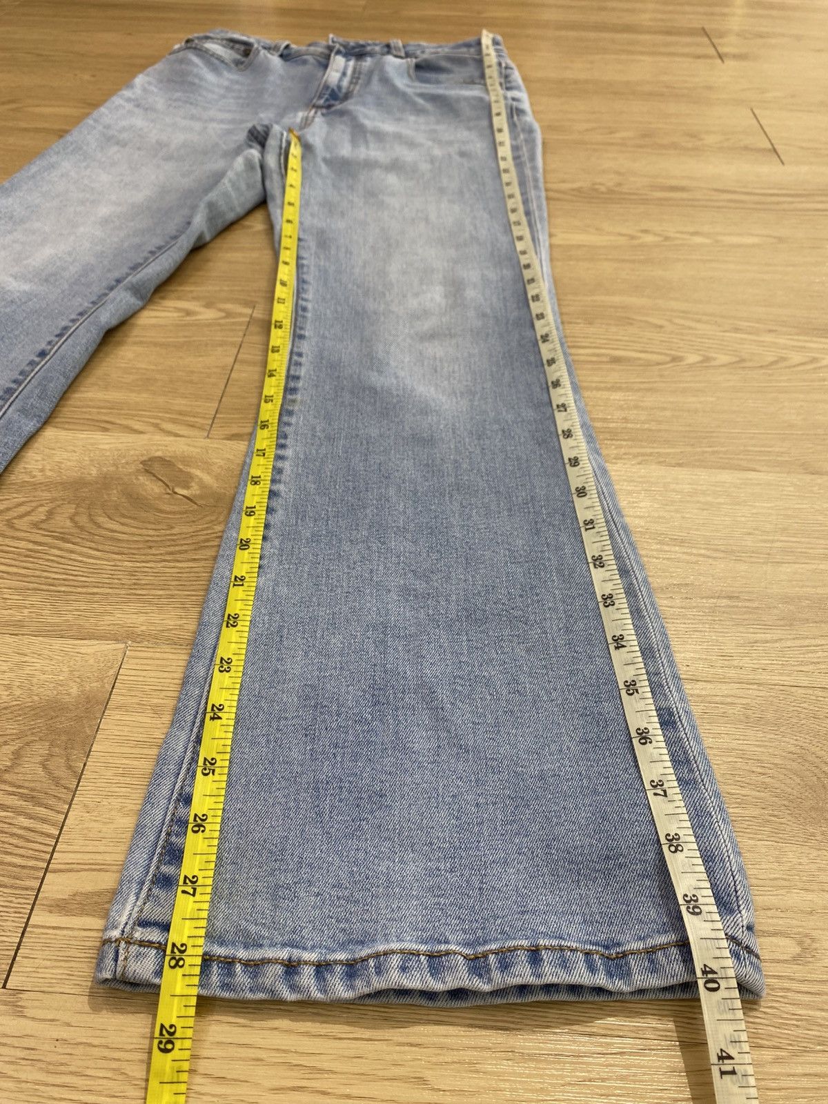 GU GU Japanese Brand Blue Faded Style Flare Jeans Size US 29 - 15 Thumbnail