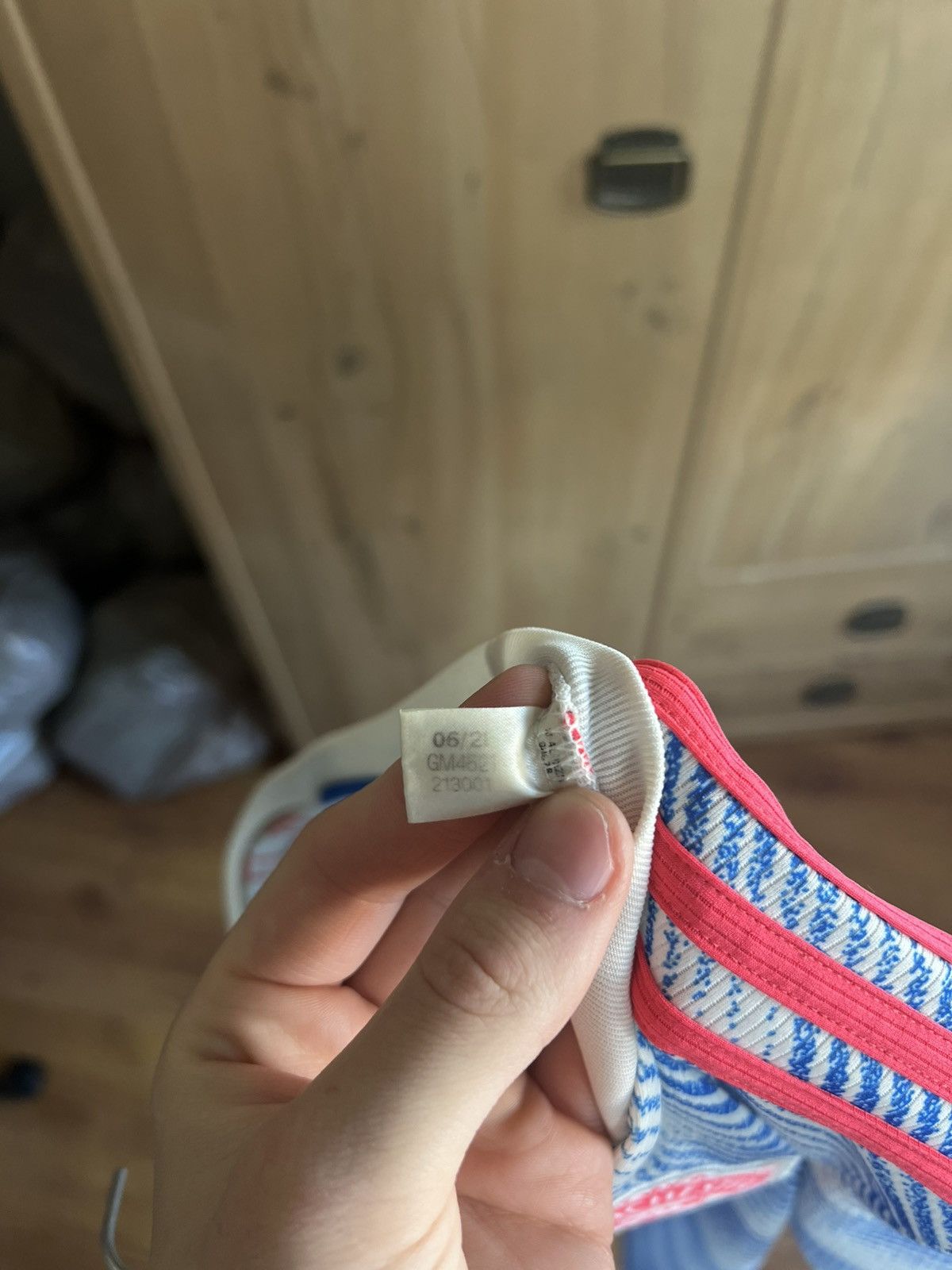 Adidas Soccer Jersey Adidas Manchester United 2021/22 Wan-Bissaka Size US XL / EU 56 / 4 - 8 Thumbnail