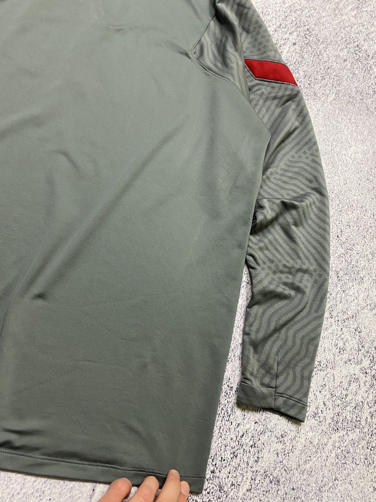 Nike Nike Liverpool FC Training Longslevee Soccer Jersey Drill Size US XL / EU 56 / 4 - 23 Thumbnail