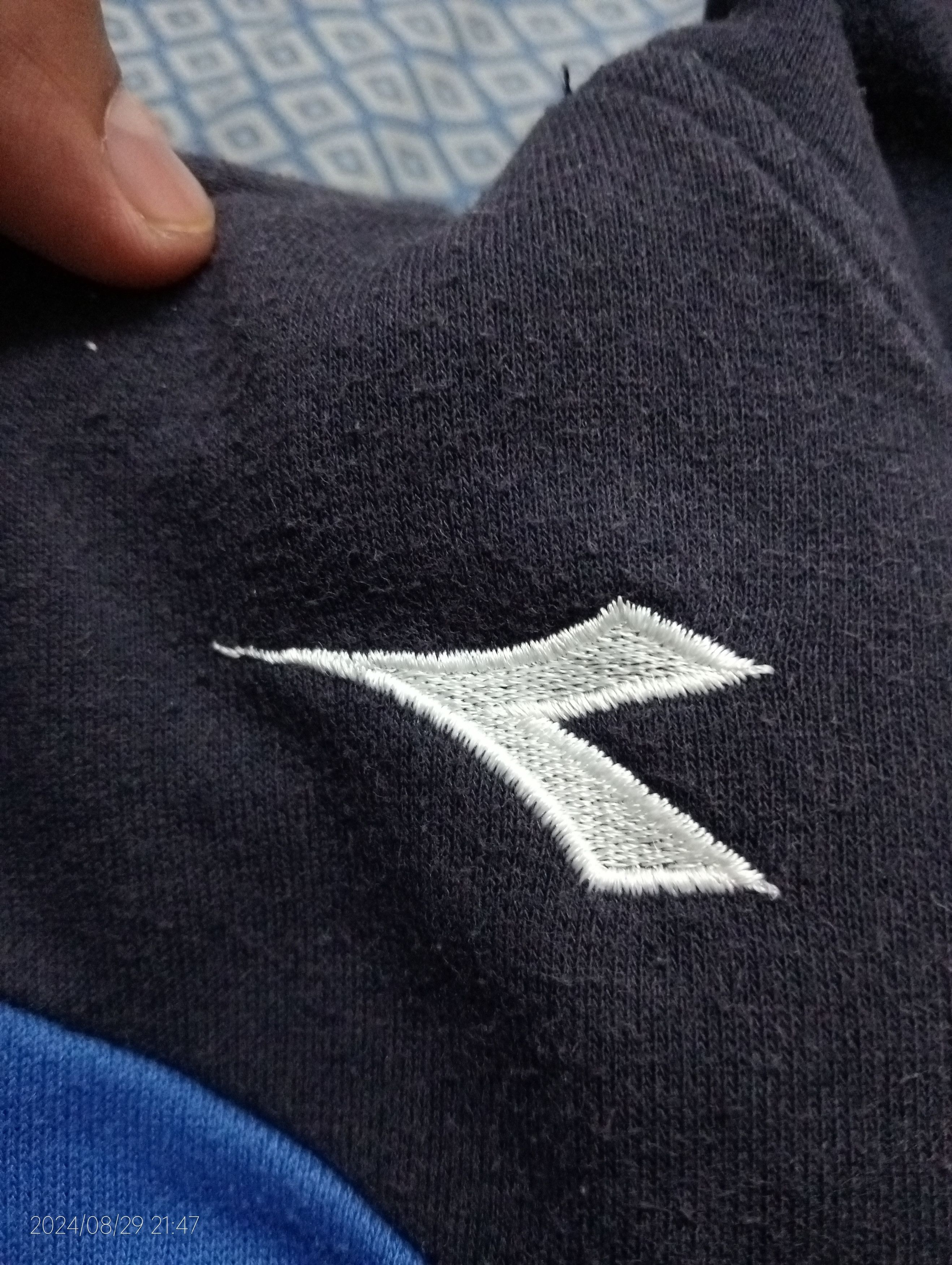 Diadora Vintage Diadora Zipper Pullover Hoodie Very Rare Size US M / EU 48-50 / 2 - 3 Thumbnail