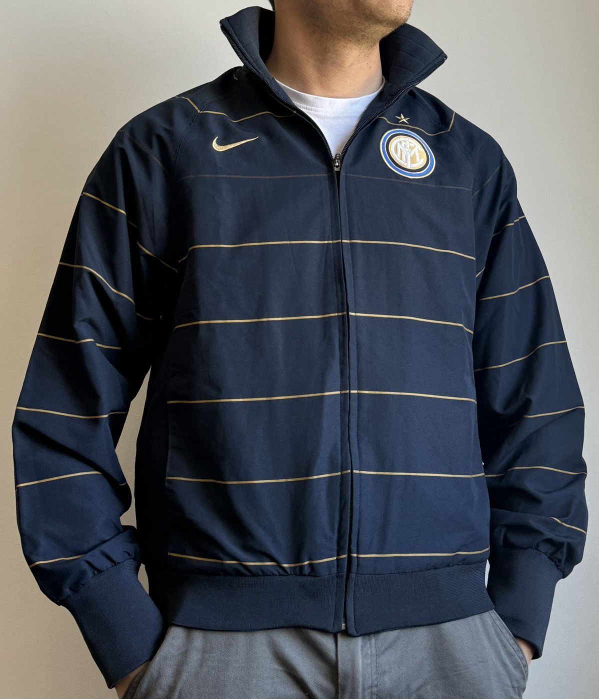 Nike Nike Inter Milan Navy Gold Track Jacket – Vintage Size US S / EU 44-46 / 1 - 2 Thumbnail
