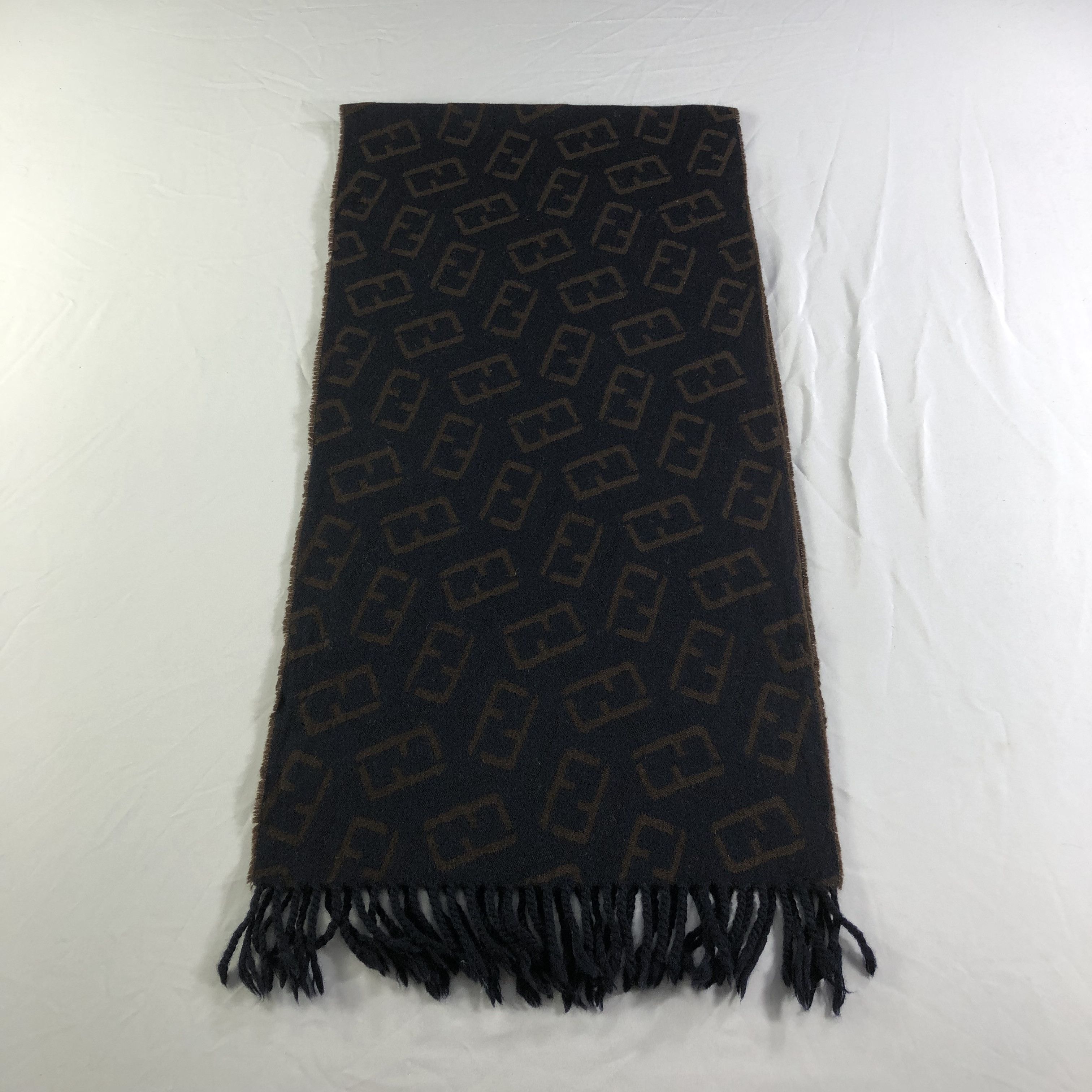 Fendi Fendi Monogram Wool Scarf Muffler Neckwear V2302 Size ONE SIZE - 3 Thumbnail