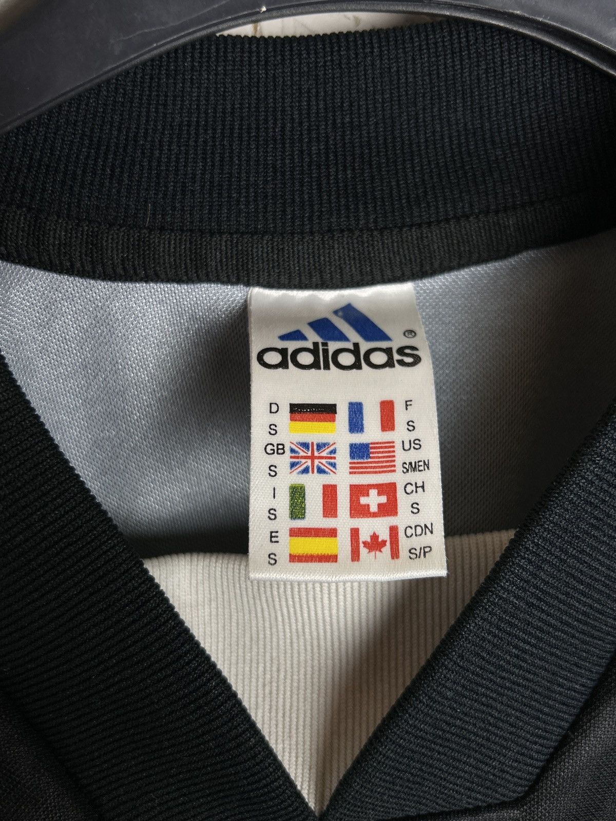 Adidas 90s Vintage 1999/00/01 Adidas GK Goalkeeper Template Jersey Size US S / EU 44-46 / 1 - 8 Thumbnail