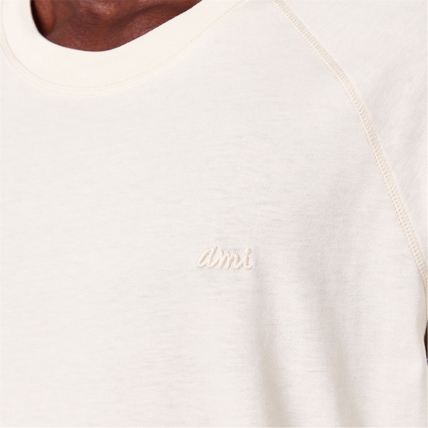 AMI o1g2r1mq0326 Script T-Shirt in Ivory Size US XXL / EU 58 / 5 - 5 Thumbnail