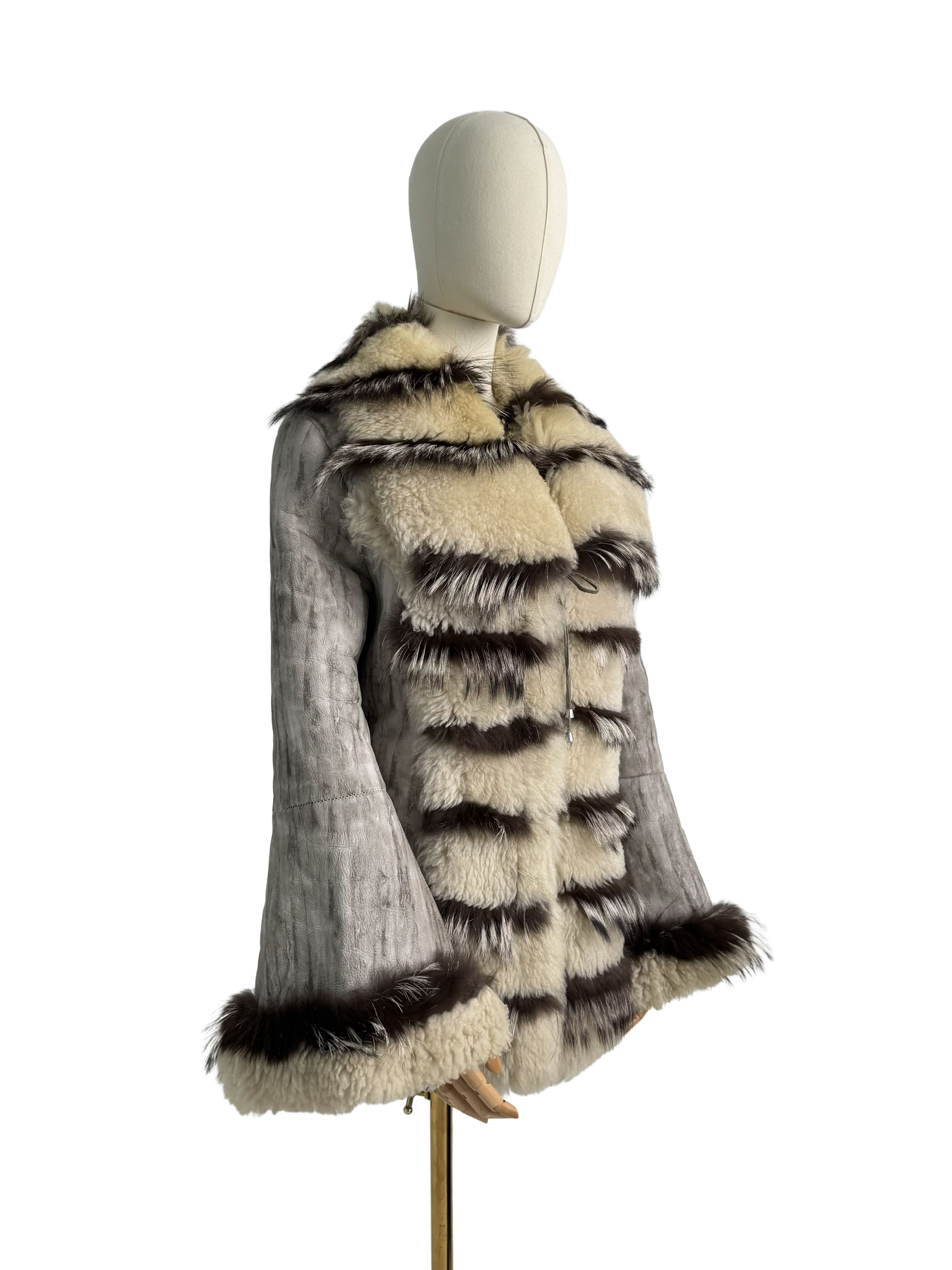 Vintage Vintage Real Sheepskin Coat Size M / US 6-8 / IT 42-44 - 1 Thumbnail