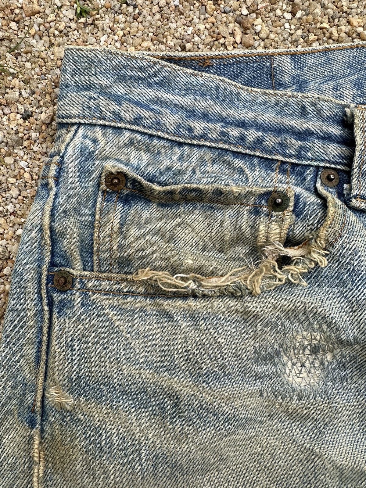 Levi's × Vintage Vtg Levis 501xx distress denim Size US 33 - 7 Thumbnail