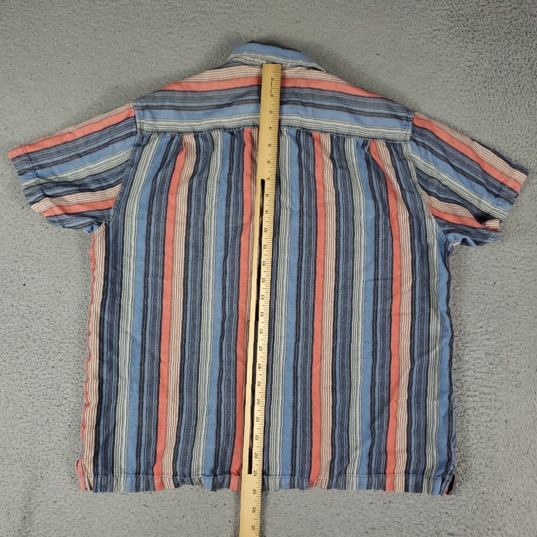 Tommy Bahama Tommy Bahama Shirt Mens Small Blue Striped Silk Button-Up - Short Sleeve, Casual/Aloha, 90s/Beach Theme, Button-Front, Linen/Silk, Regular Fit Mens Size US S / EU 44-46 / 1 - 4 Thumbnail