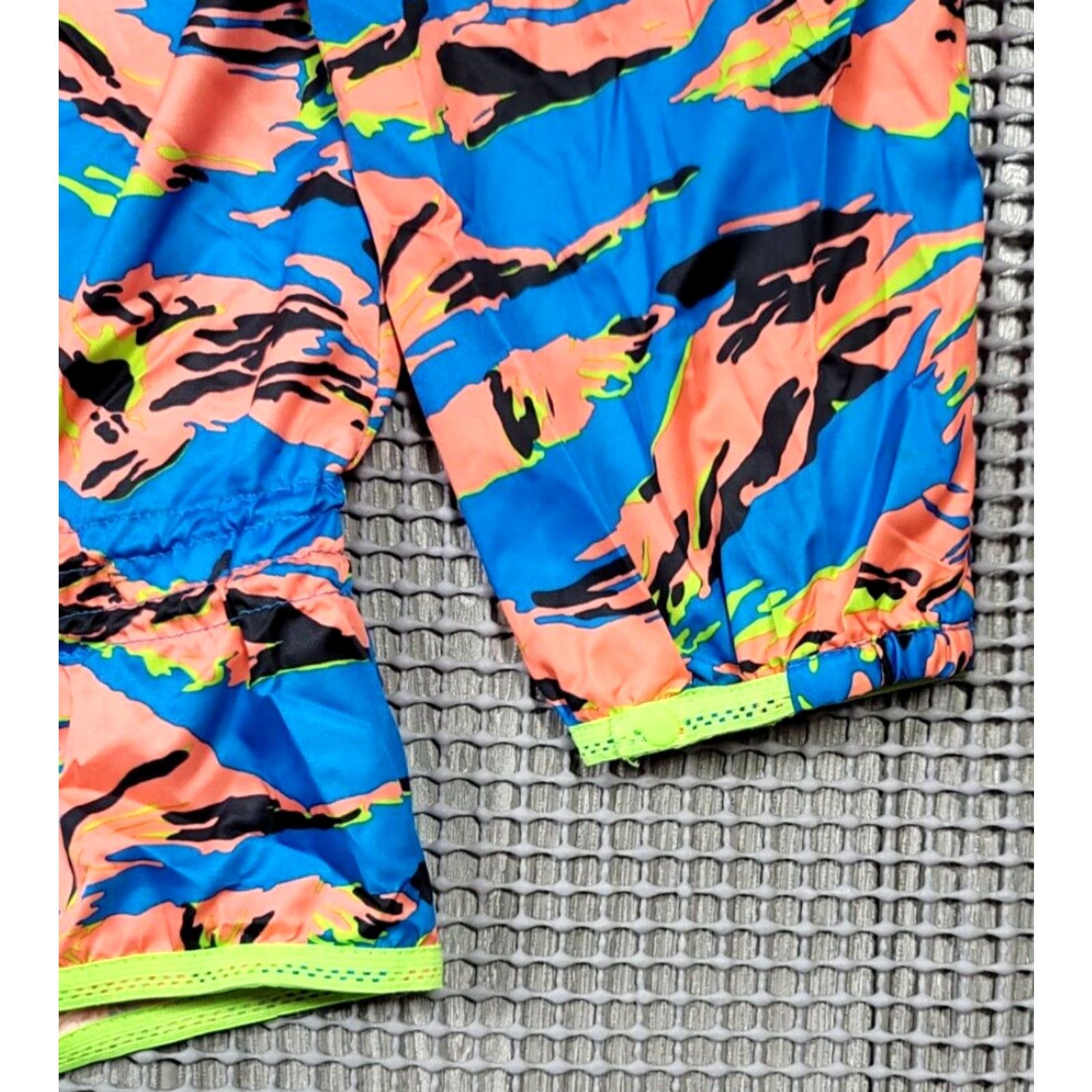 Nike Nike Windrunner Jacket Multicolor Camouflage Hooded Short Zip S Women Windbreaker 90s Retro Athletic Mens Womens Size S / US 4 / IT 40 - 7 Thumbnail